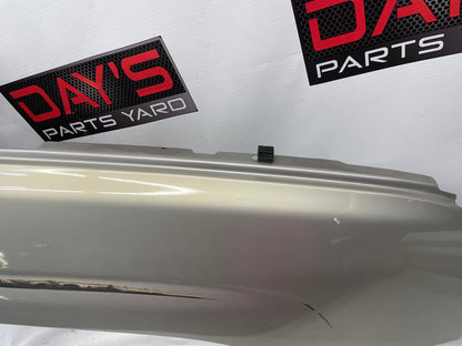 2005 Chevy Avalanche RH Passenger Fender OEM - Day's Parts Yard