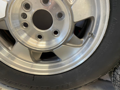 2003 Chevy Suburban Wheels & Tires 16X7 Factory OEM