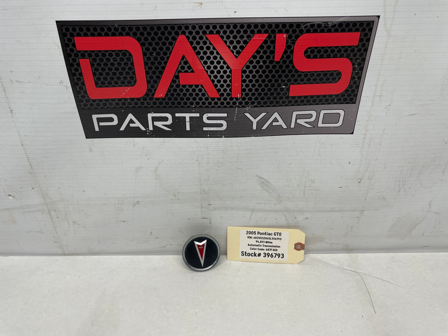 2005 Pontiac GTO Wheel Center Cap OEM