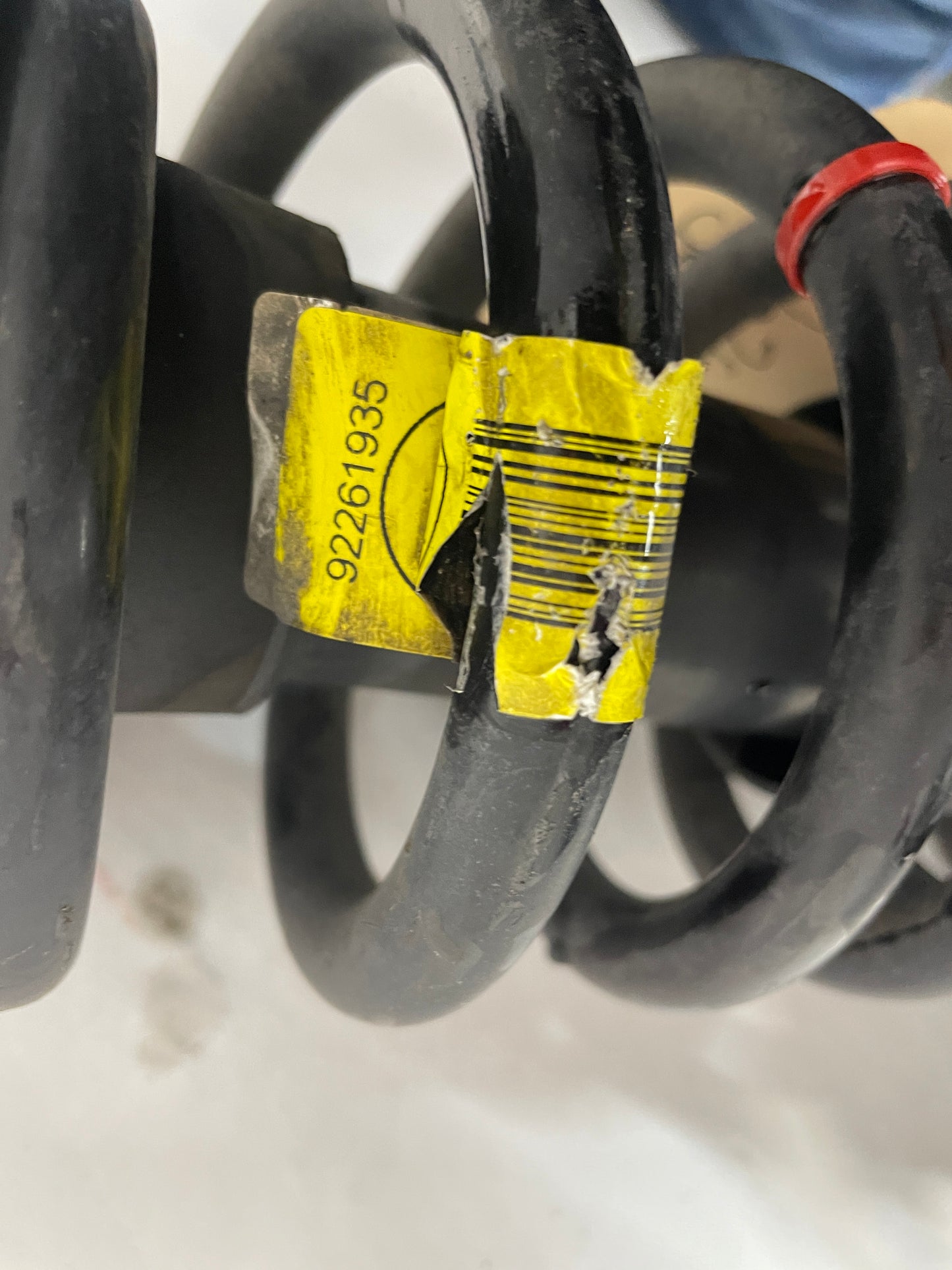 2015 Chevy SS Sedan RH & LH Rear Magnetic Ride Shocks Struts Assembly OEM - Day's Parts Yard