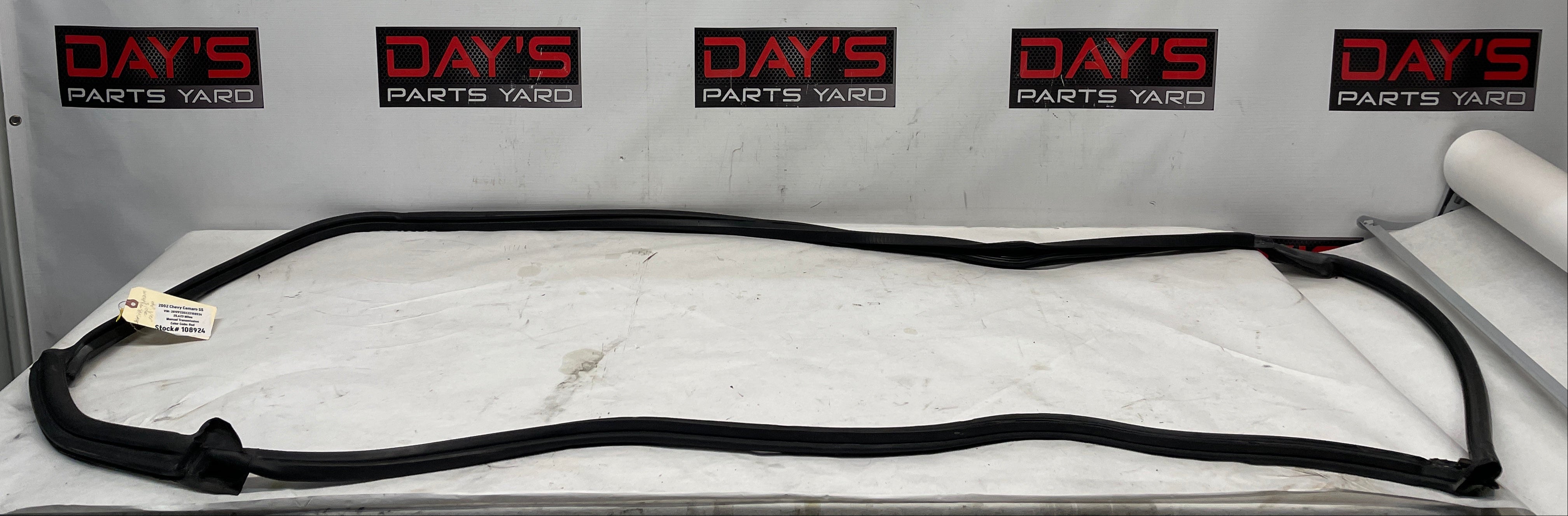 2002 Chevy Camaro SS LH Driver Door T-Top Weather Strip