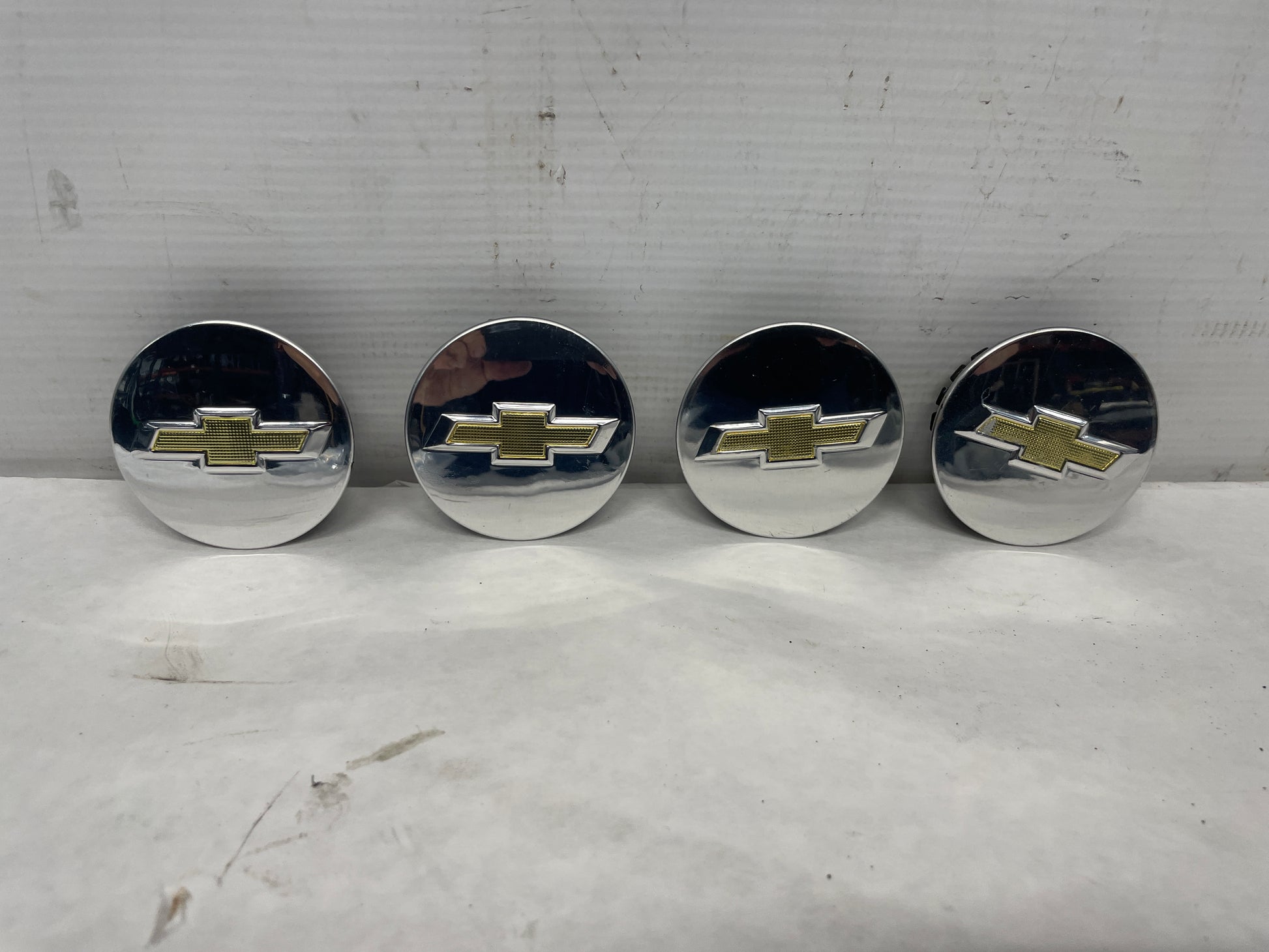 2015 Chevy SS Sedan Wheel Center Cap Set OEM - Day's Parts Yard