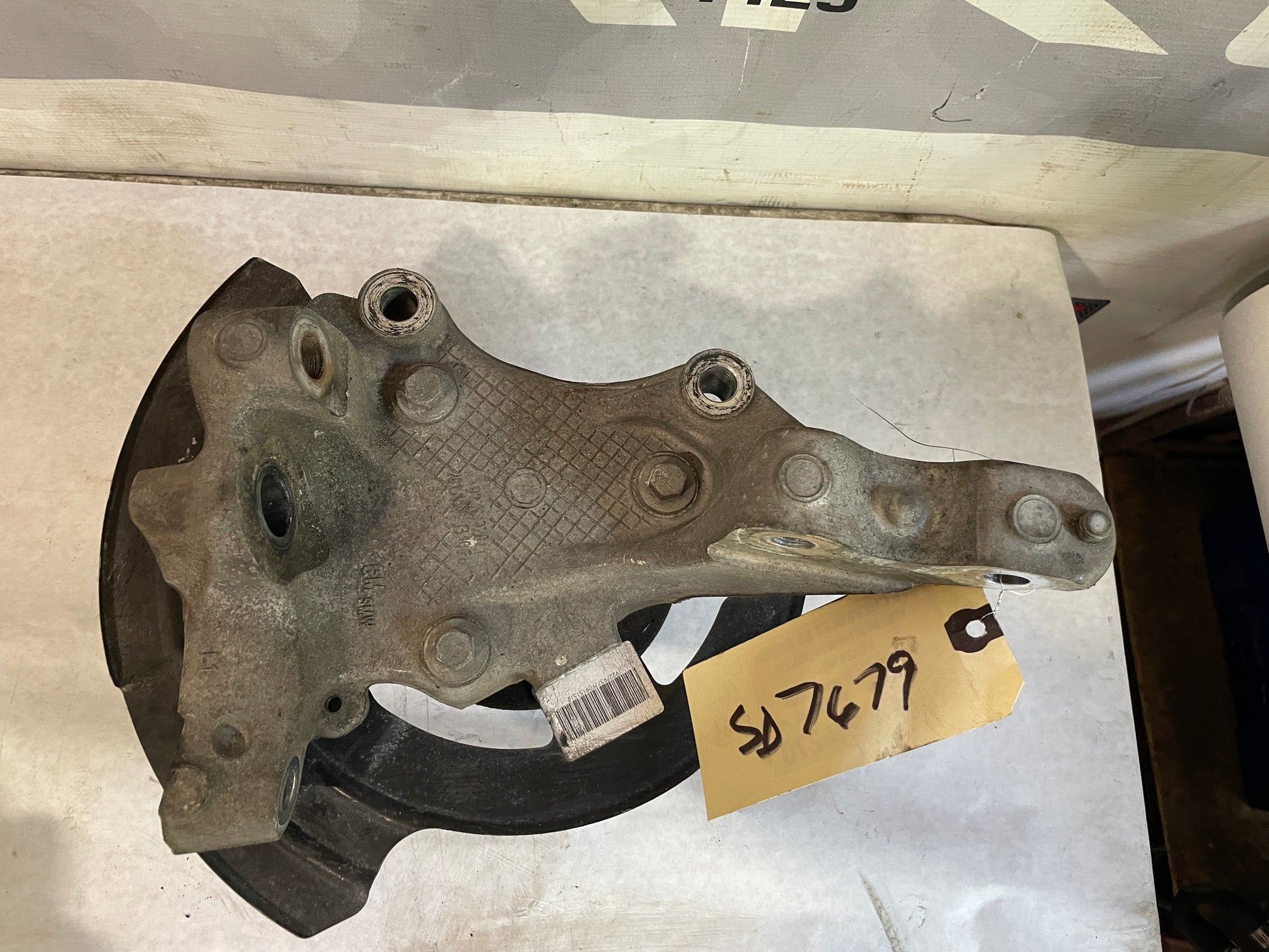 2016 Chevy SS Sedan Front LH Driver Hub Spindle Knuckle Assembly OEM - Day's Parts Yard