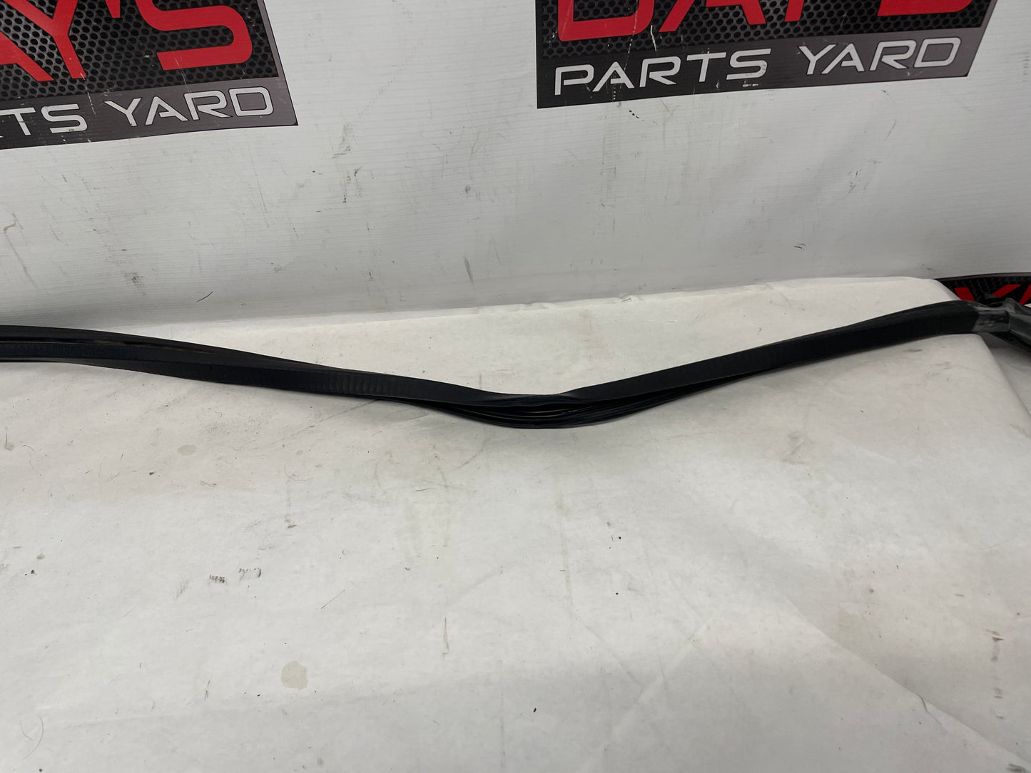 2002 Chevy Camaro SS LH Driver Door T-Top Weather Strip Rubber Seal OEM - Day's Parts Yard