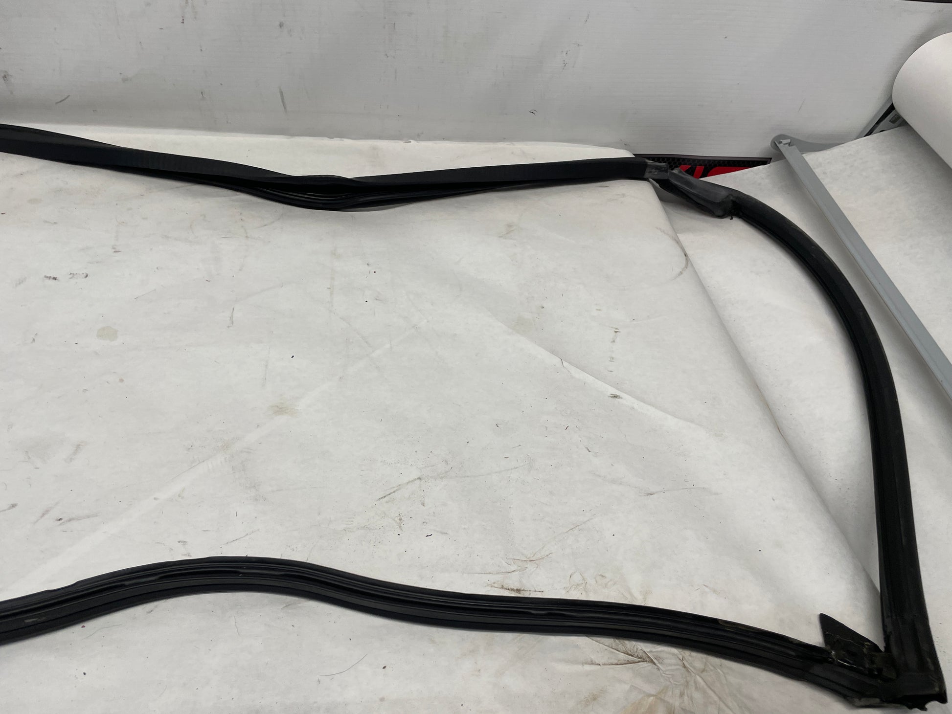 2002 Chevy Camaro SS LH Driver Door T-Top Weather Strip Rubber Seal OEM - Day's Parts Yard