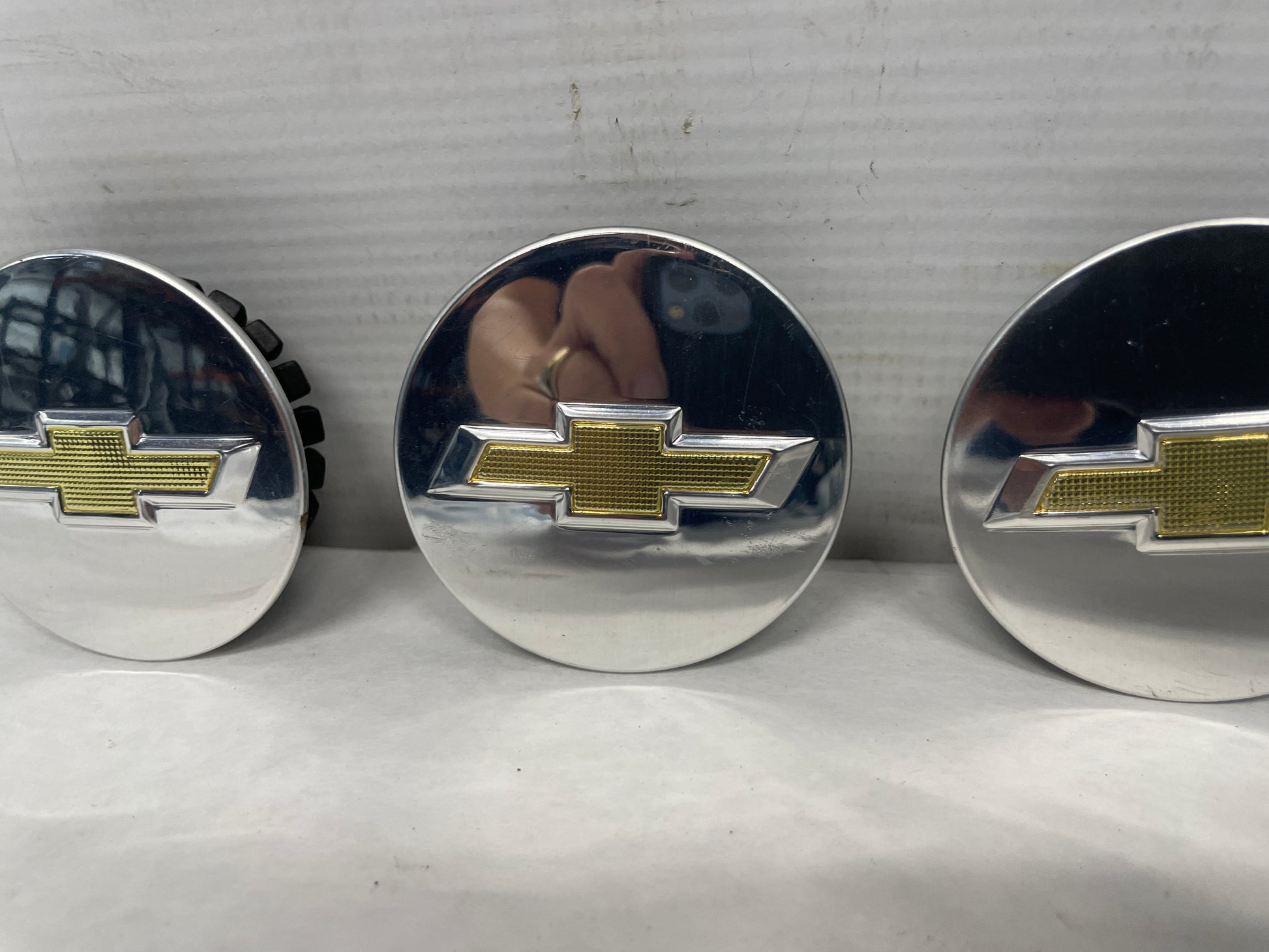 2015 Chevy SS Sedan Wheel Center Cap Set OEM - Day's Parts Yard