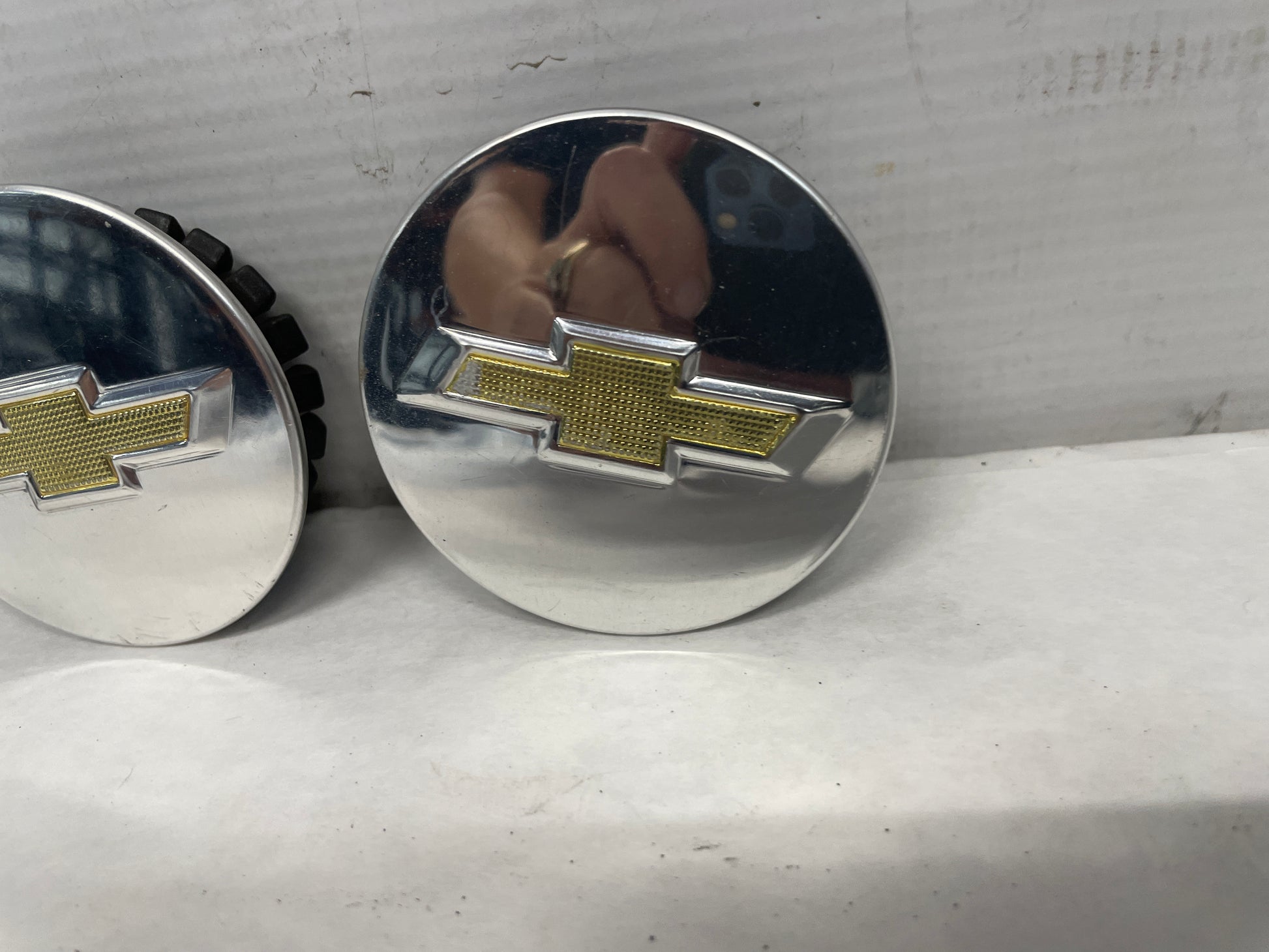 2015 Chevy SS Sedan Wheel Center Cap Set OEM - Day's Parts Yard