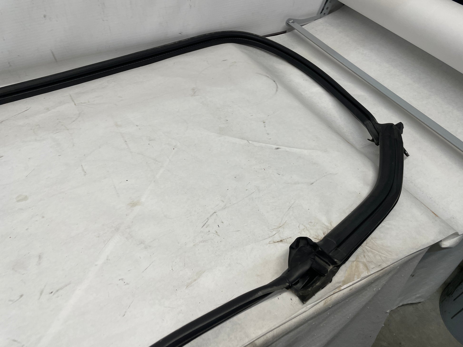 2002 Chevy Camaro SS RH Passenger Door T-Top Weather Strip Seal OEM - Day's Parts Yard