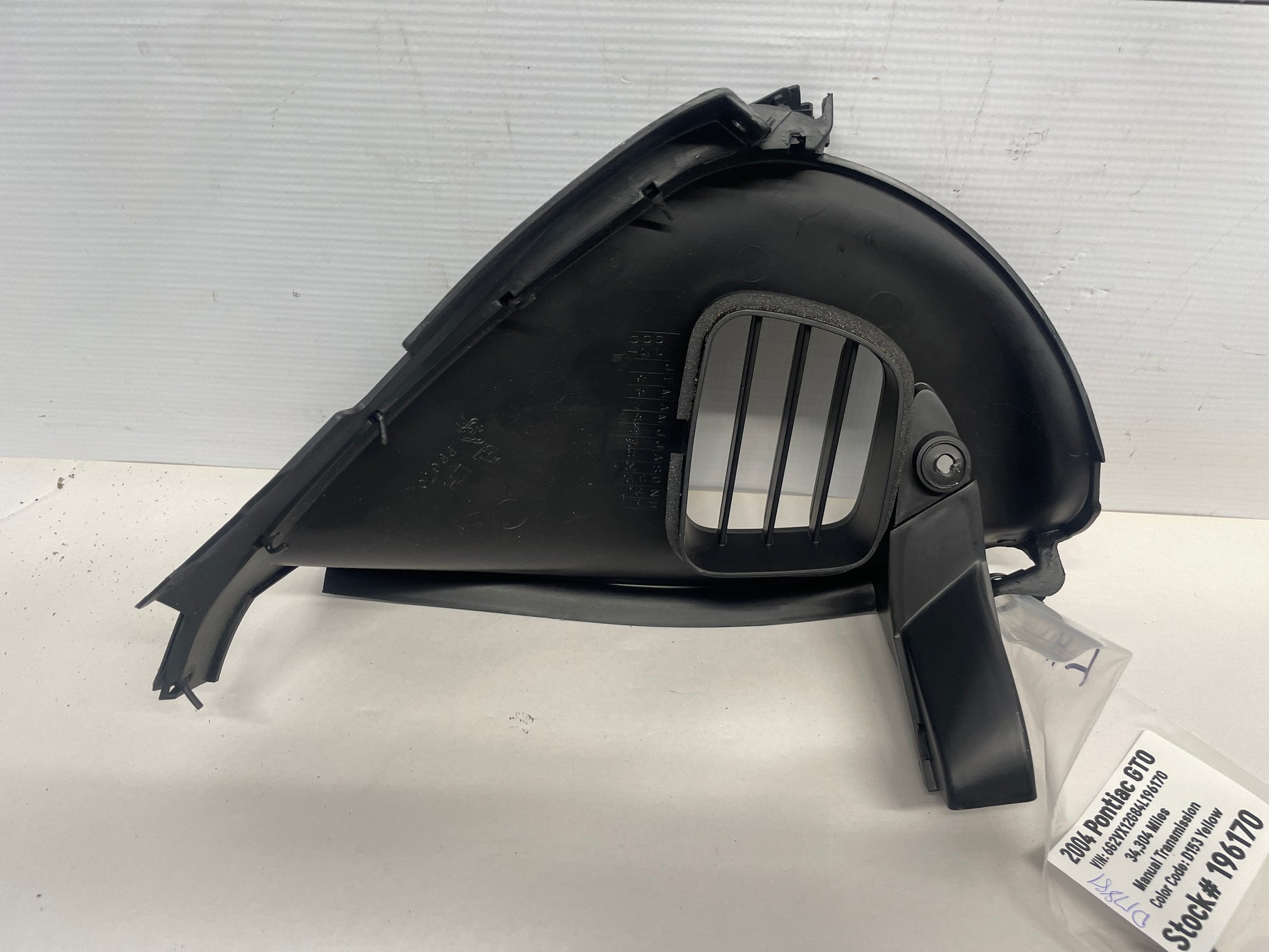 2004 Pontiac GTO LH Driver Dash End Trim Cap OEM - Day's Parts Yard