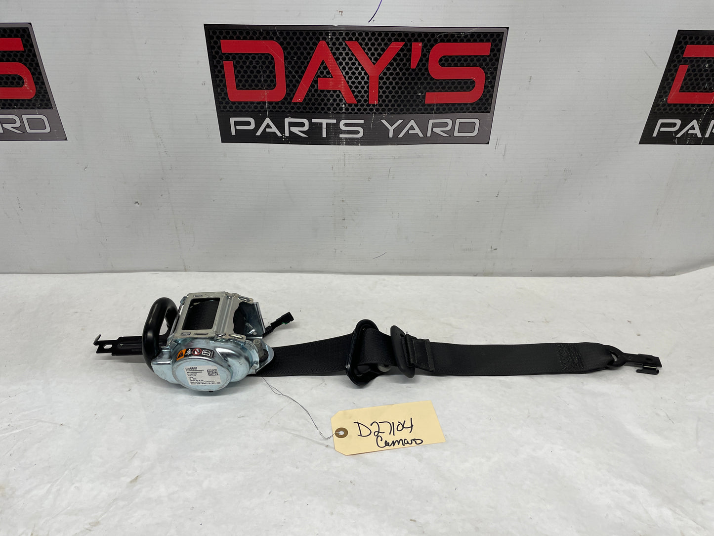 2017 Chevy Camaro SS RH Passenger Front Seat Belt Seatbelt Retractor OEM