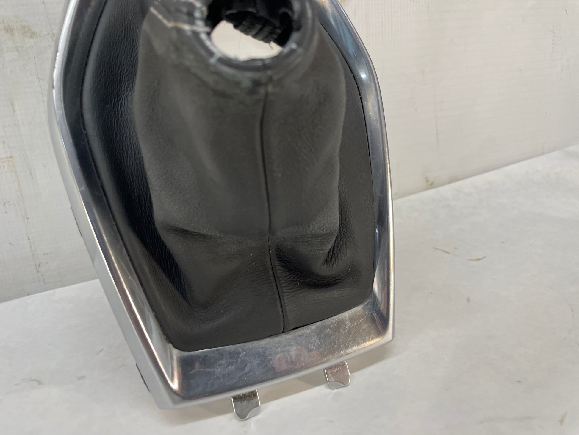 2019 Chevy Camaro SS Shifter Bezel w Black Leather Boot  OEM - Day's Parts Yard