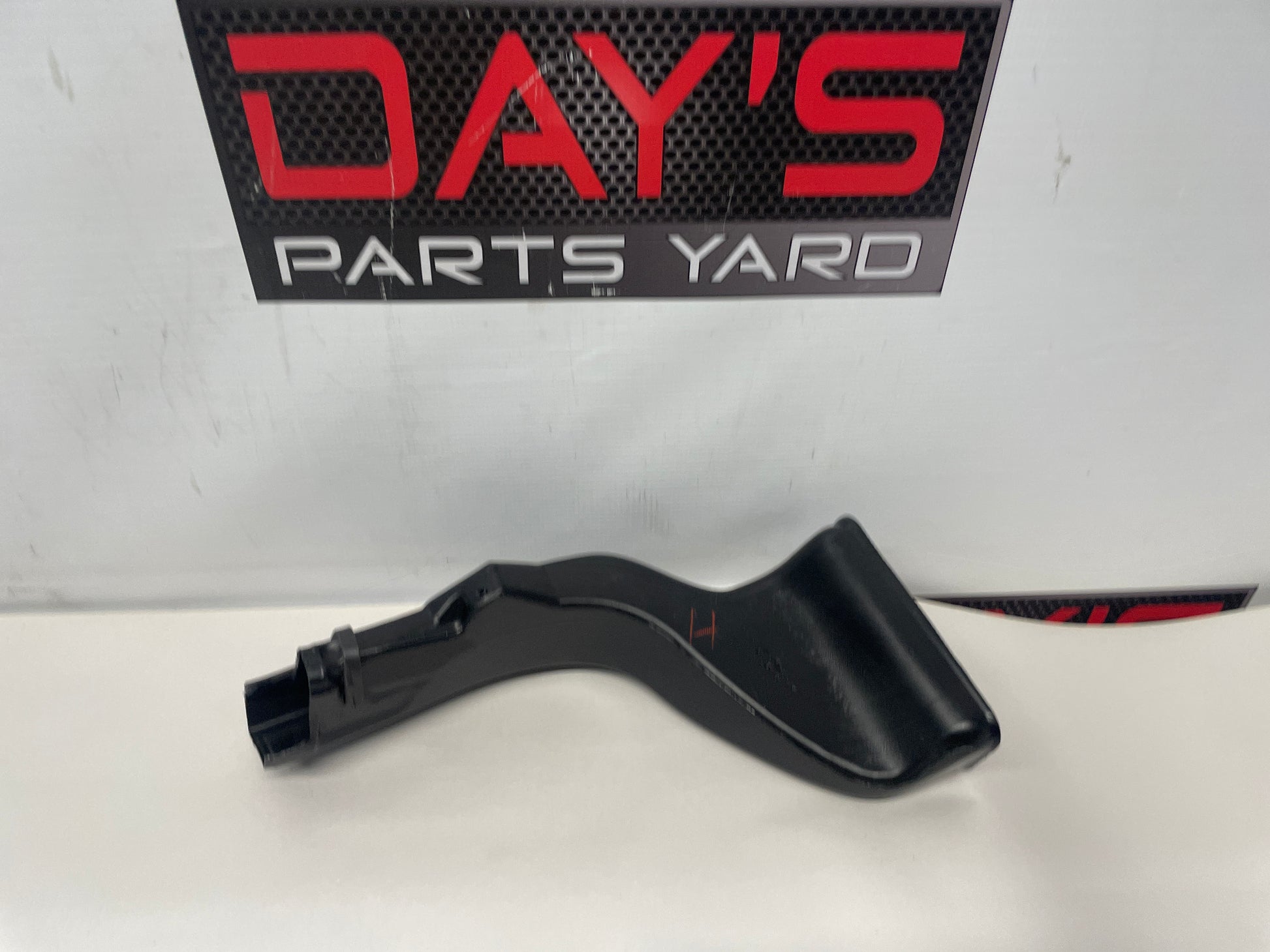 2004 Pontiac GTO Center Console HVAC Vent OEM - Day's Parts Yard