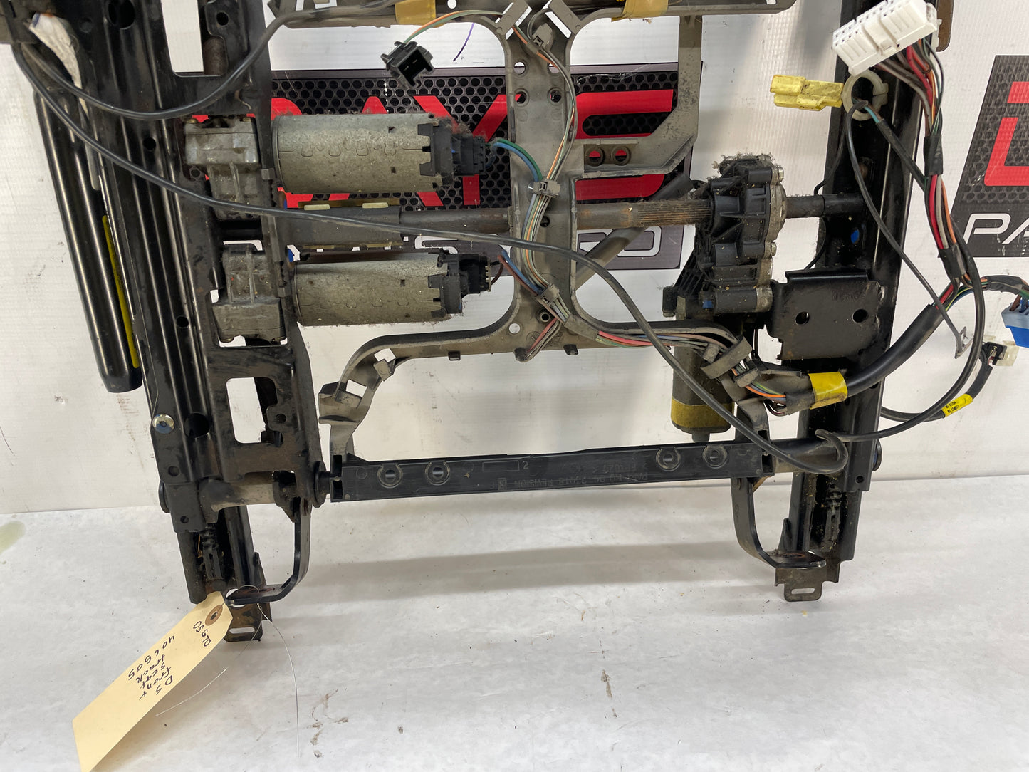 2005 Pontiac GTO LH Driver Front Seat Track Electric Frame Adjuster Motor Assembly OEM