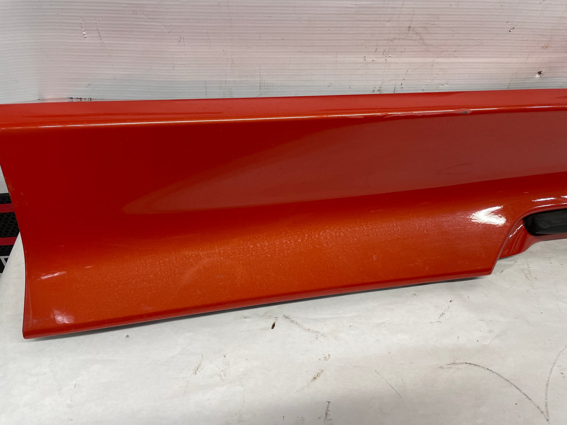 2010 Chevy Camaro SS LH Driver GFX Rocker Molding Side Skirt Panel OEM - Day's Parts Yard
