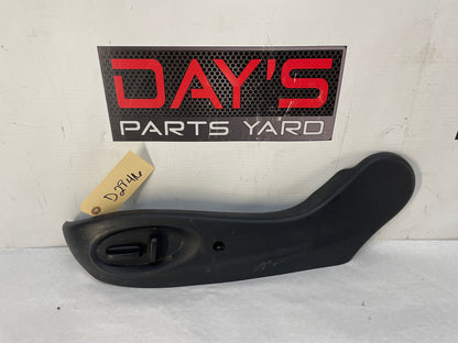 2005 Pontiac GTO LH Driver Front Power Seat Access Controls Buttons Module OEM