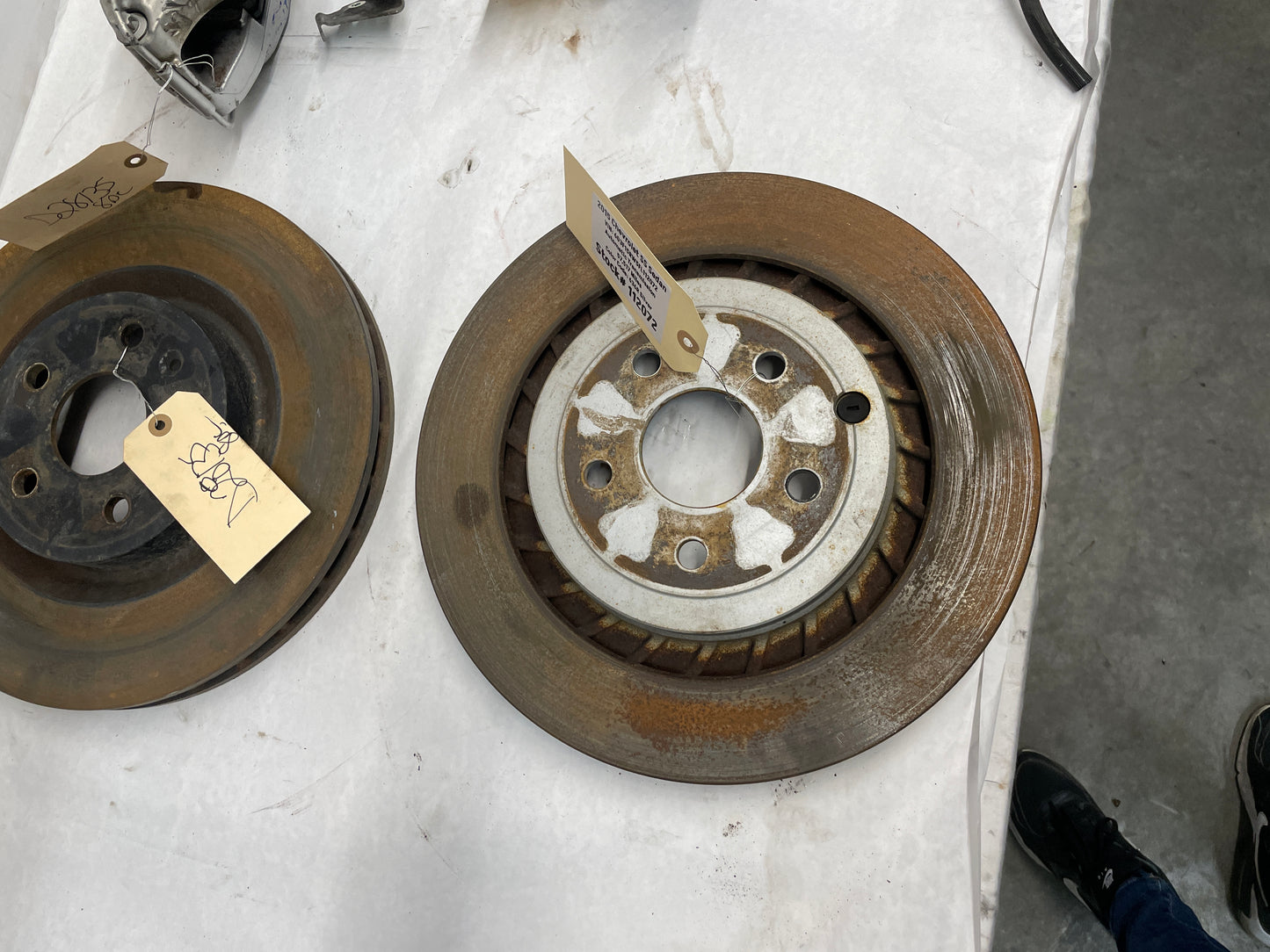 2015 Chevy SS Sedan Front & Rear Brembo Calipers w/ Rotors OEM - Day's Parts Yard