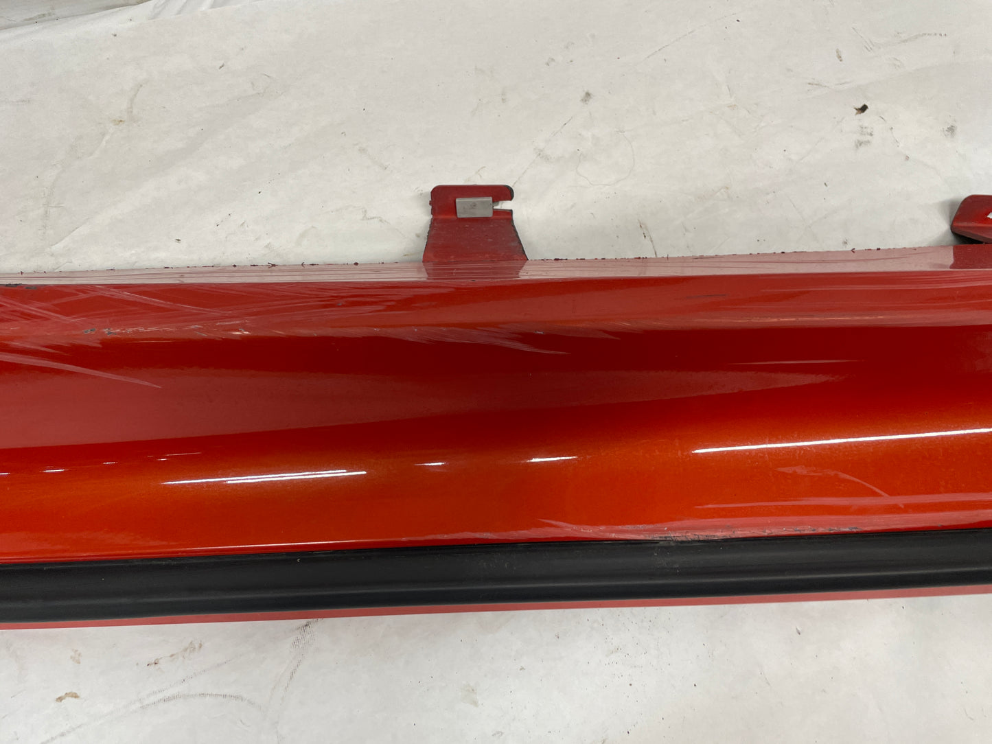 2010 Chevy Camaro SS LH Driver GFX Rocker Molding Side Skirt Panel OEM - Day's Parts Yard