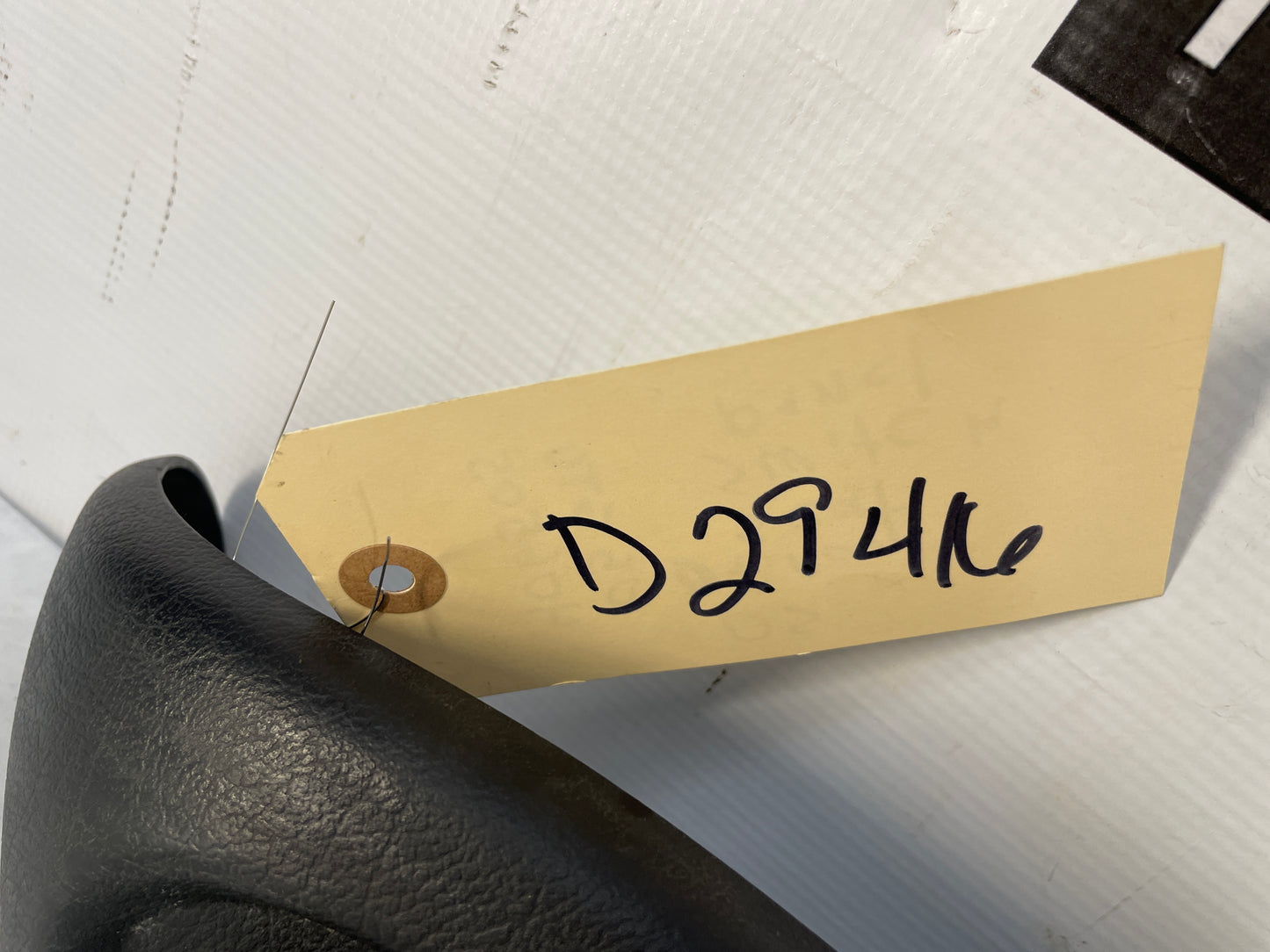 2005 Pontiac GTO LH Driver Front Power Seat Access Controls Buttons Module OEM