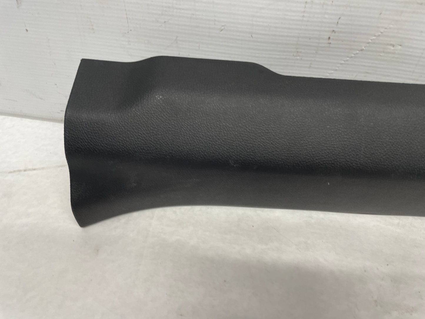 2015 Chevy SS Sedan RH & LH Front Interior Carpet Retainer Sill Moldings Trim OEM - Day's Parts Yard