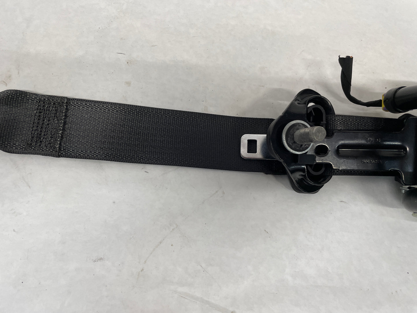 2017 Chevy Camaro SS LH Front Seat Belt Seatbelt Retractor OEM