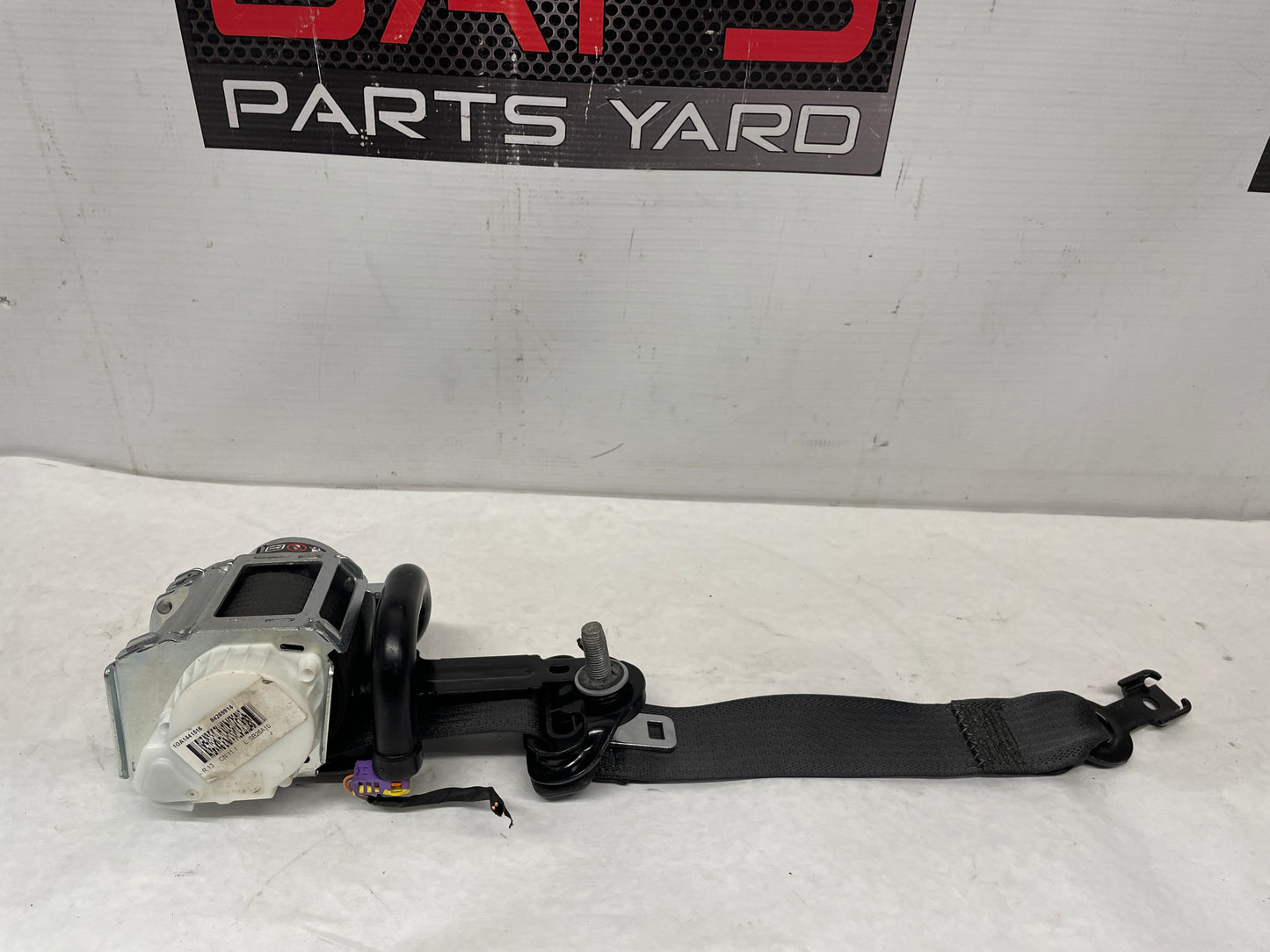 2017 Chevy Camaro SS LH Front Seat Belt Seatbelt Retractor OEM
