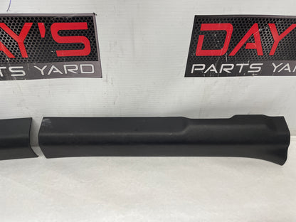 2015 Chevy SS Sedan RH & LH Front Interior Carpet Retainer Sill Moldings Trim OEM - Day's Parts Yard