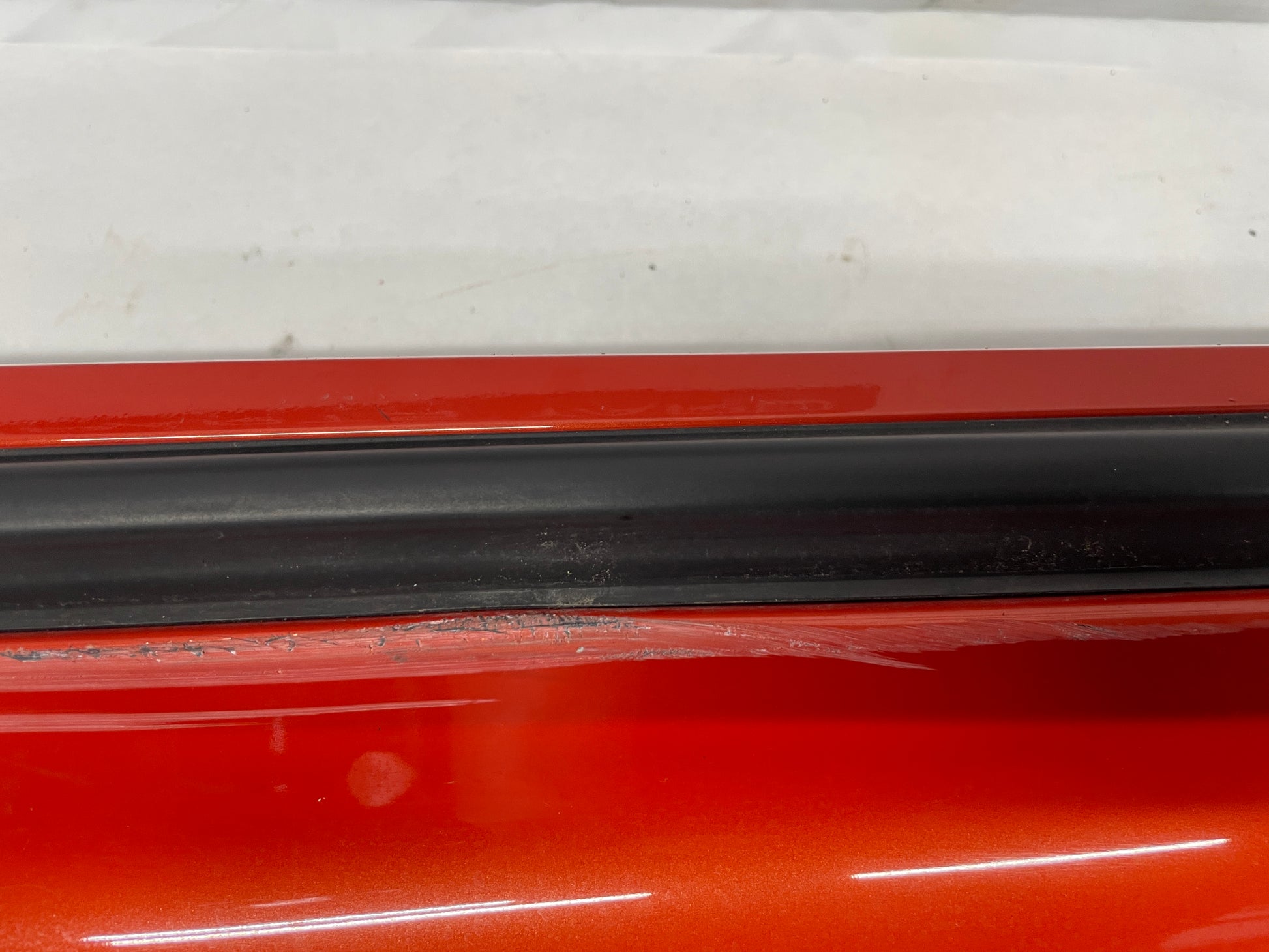 2010 Chevy Camaro SS LH Driver GFX Rocker Molding Side Skirt Panel OEM - Day's Parts Yard