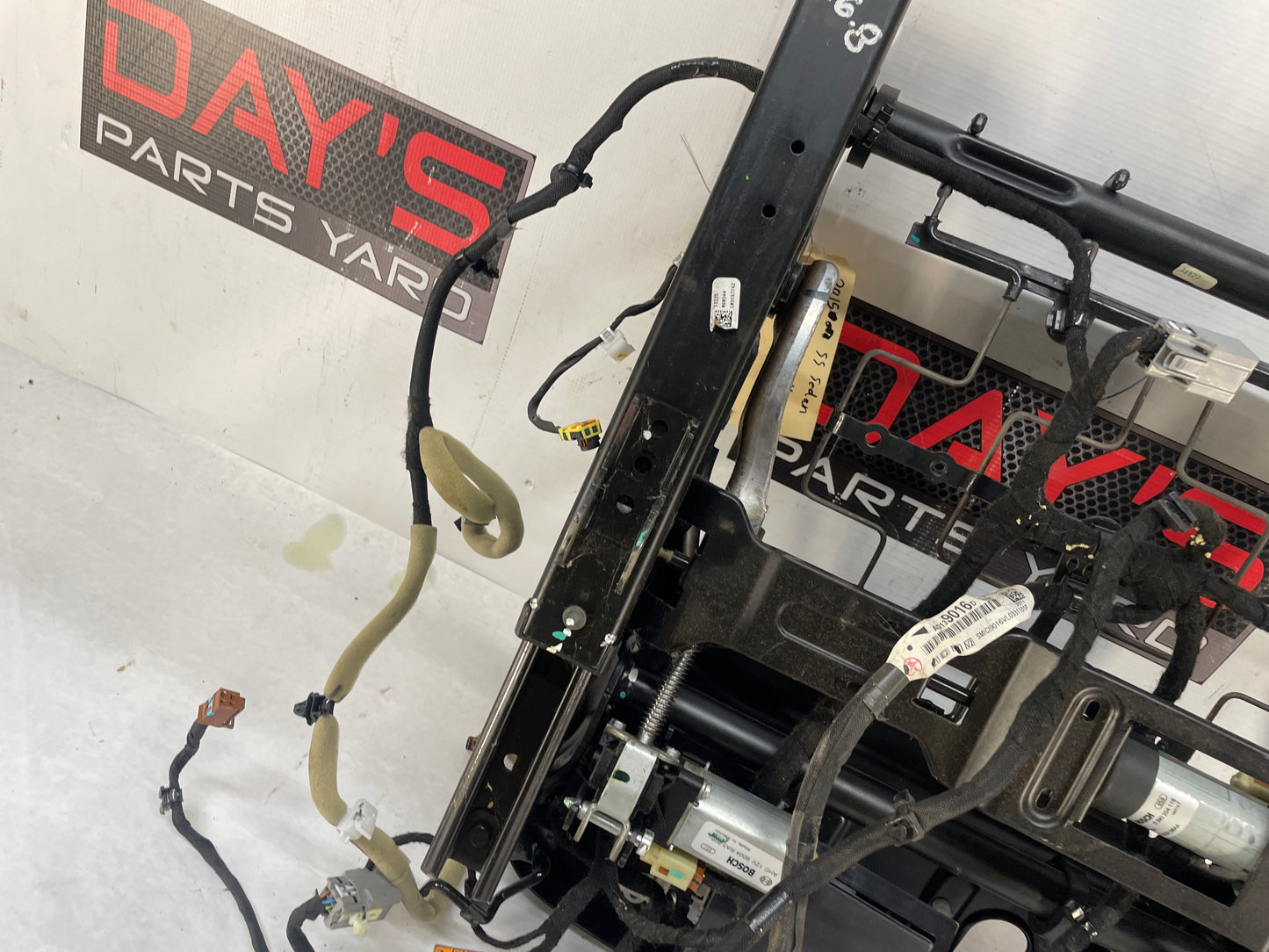 2015 Chevy SS Sedan LH Driver Front Seat Lower Track Frame Motor Assembly OEM