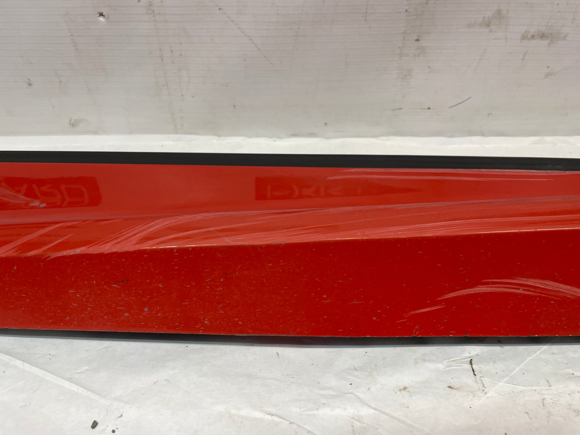 2010 Chevy Camaro SS LH Driver GFX Rocker Molding Side Skirt Panel OEM - Day's Parts Yard