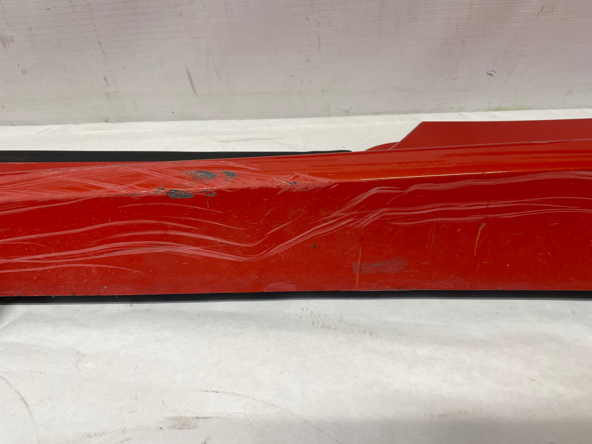 2010 Chevy Camaro SS LH Driver GFX Rocker Molding Side Skirt Panel OEM - Day's Parts Yard