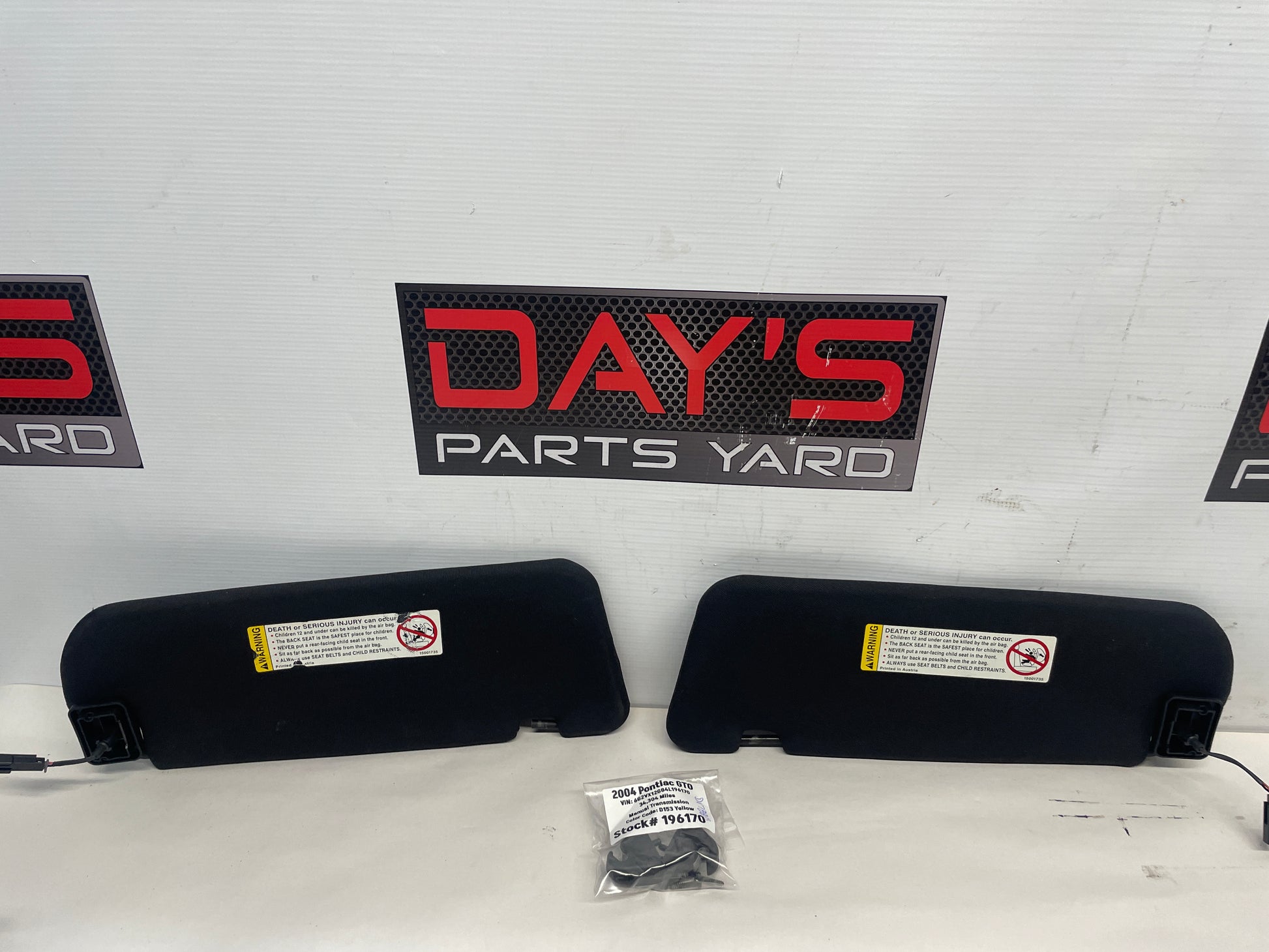 2004 Pontiac GTO RH & LH Sun Visors Sunvisors w/ Clips OEM - Day's Parts Yard