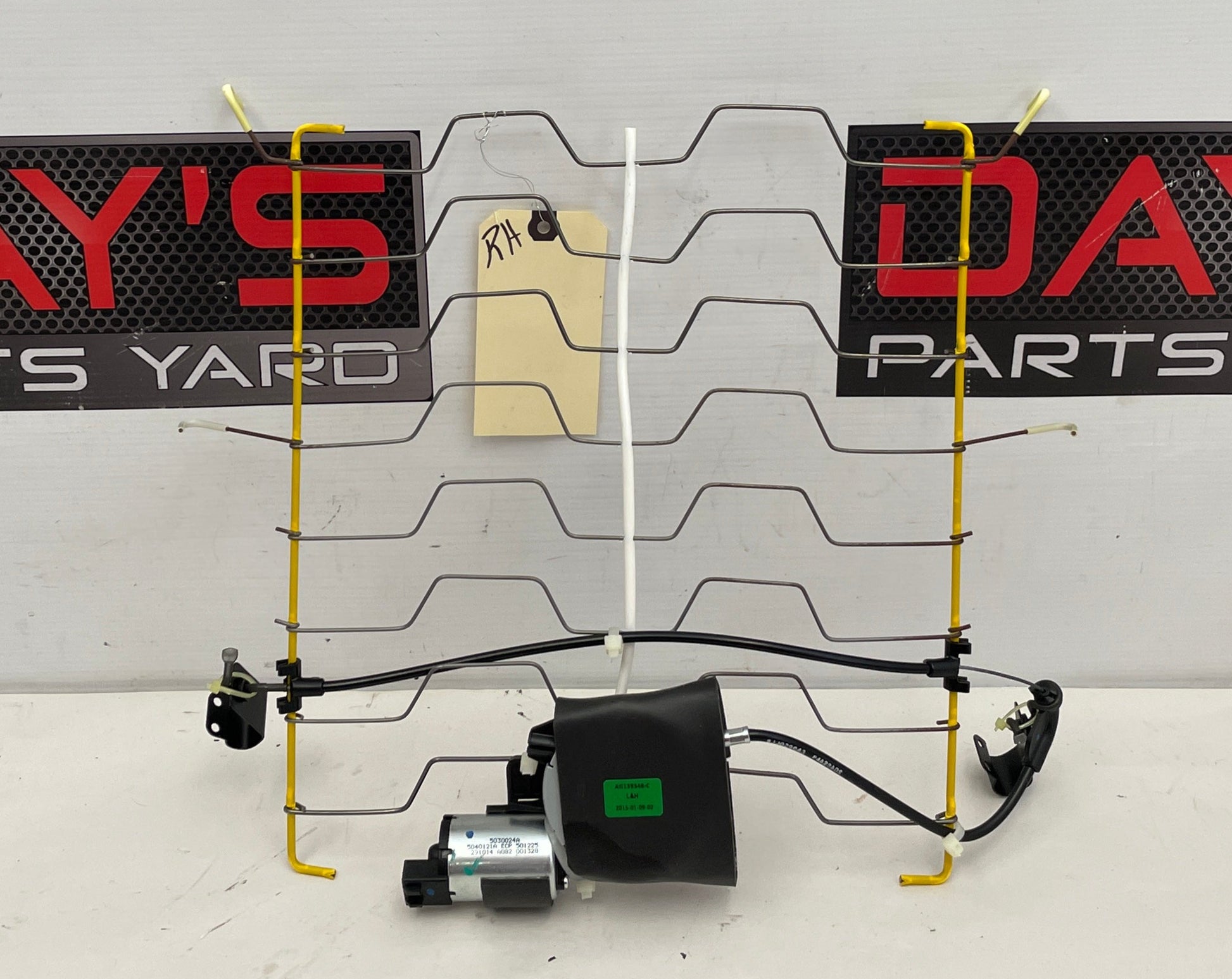 2014 Chevy SS Sedan Front RH Passenger Lumbar Support w/ Motor OEM - Day's Parts Yard