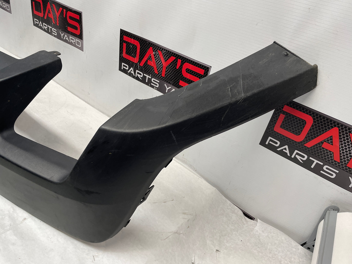 2014 Chevy Camaro SS Rear Lower Bumper Cover OEM LOCAL PICK UP