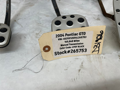 2004 Pontiac GTO Manual Transmission Pedal Assembly EM - Day's Parts Yard