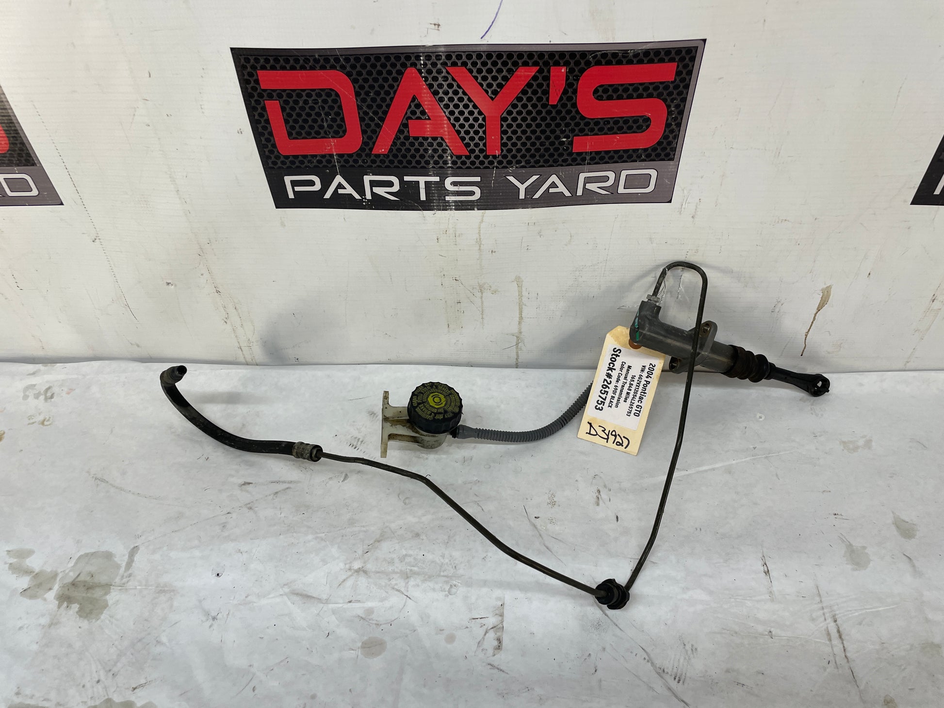 2004 Pontiac GTO Clutch Master Cylinder OEM - Day's Parts Yard