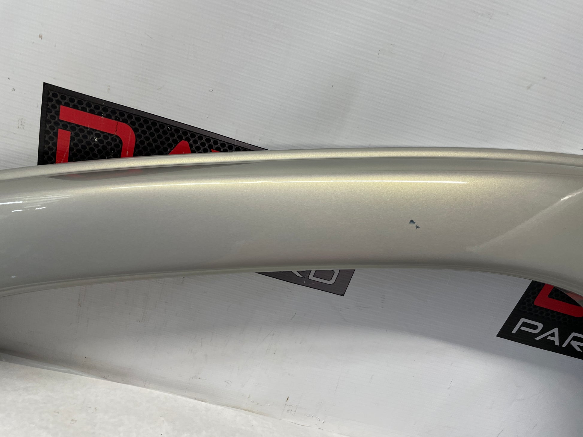2005 Chevy Avalanche RH & LH Fender Guards OEM - Day's Parts Yard