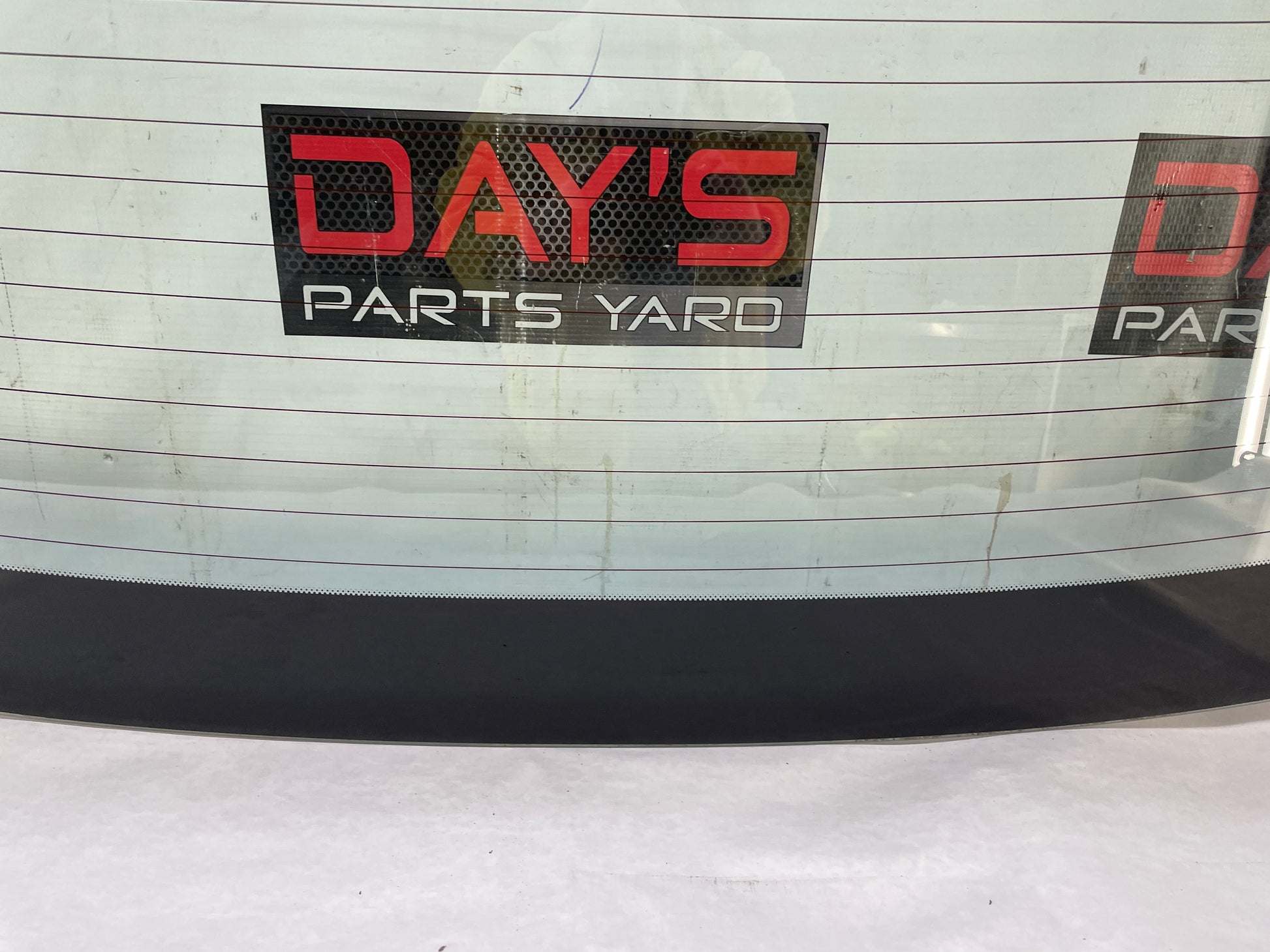 2013 Chevy Caprice PPV Rear Back Glass Windshield Window OEM LOCAL PICK UP - Day's Parts Yard