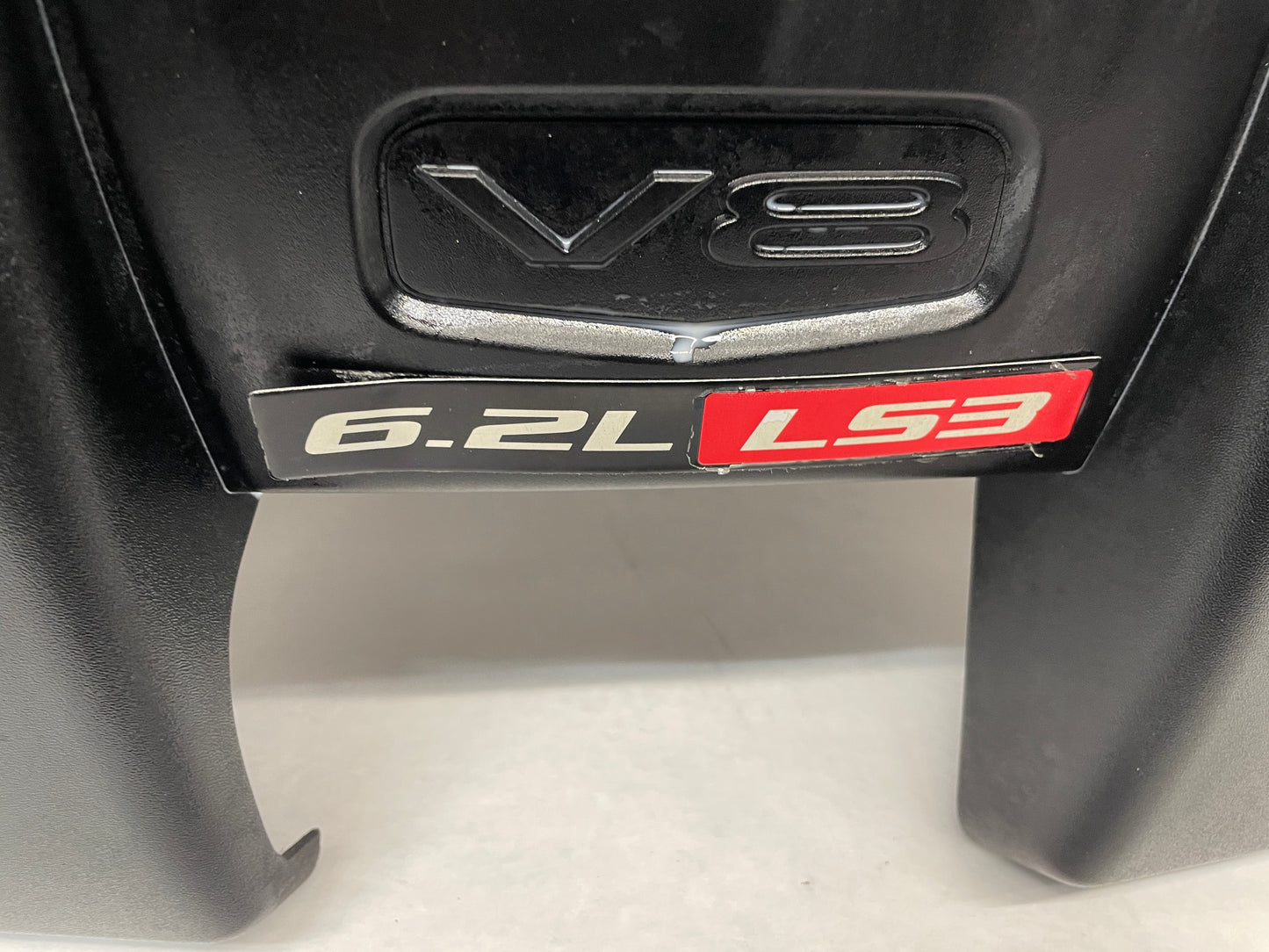 2015 Chevy SS Sedan Engine Motor Intake Coils Cover OEM - Day's Parts Yard