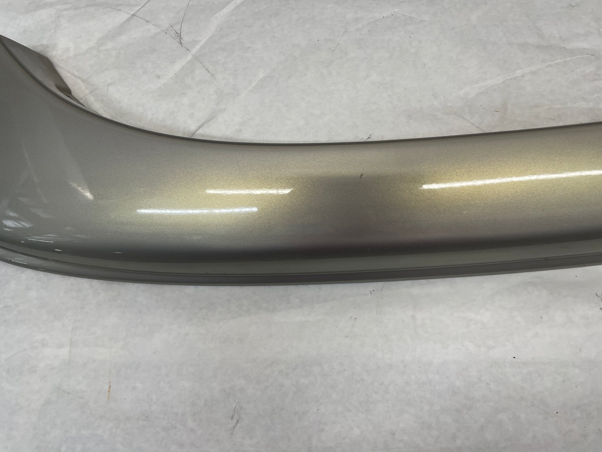 2005 Chevy Avalanche RH & LH Fender Guards OEM - Day's Parts Yard