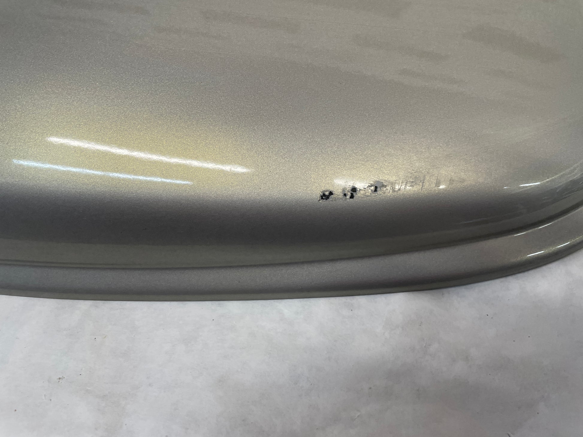 2005 Chevy Avalanche RH & LH Fender Guards OEM - Day's Parts Yard