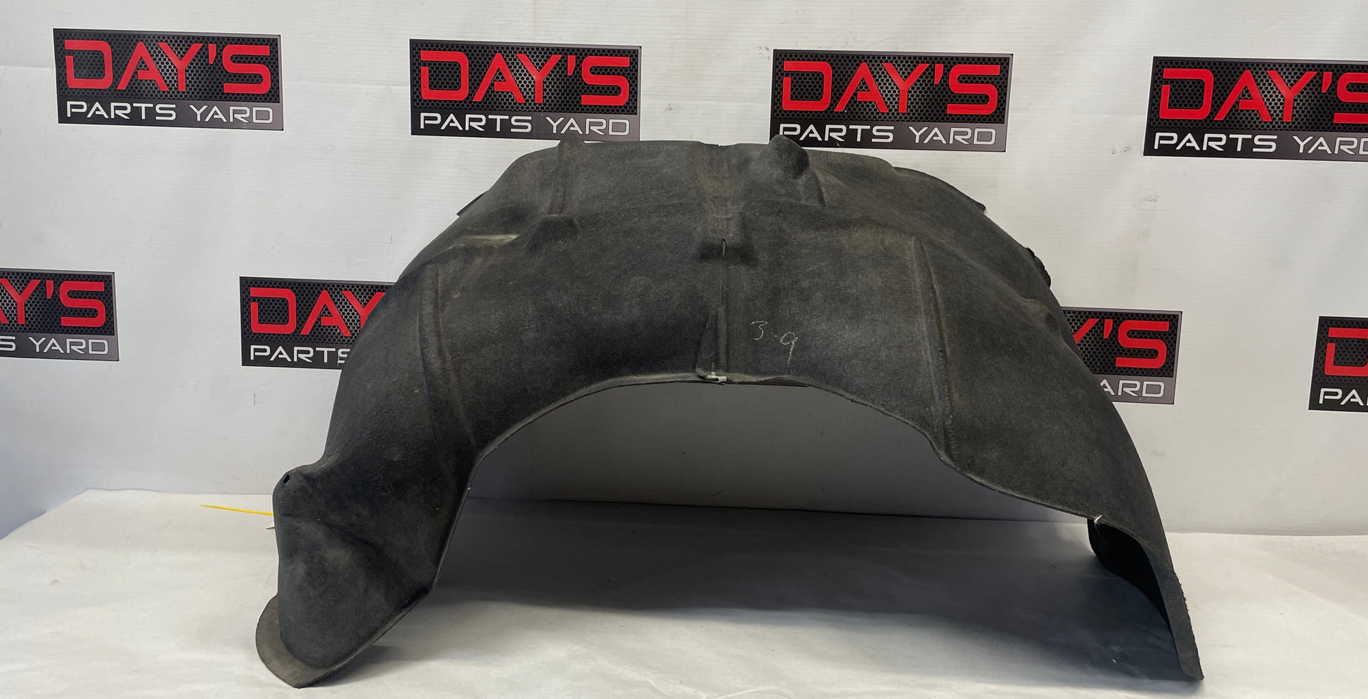 2022 GMC Sierra C2500 LH Driver Front Fender Wheel Liner OEM - Day's Parts Yard
