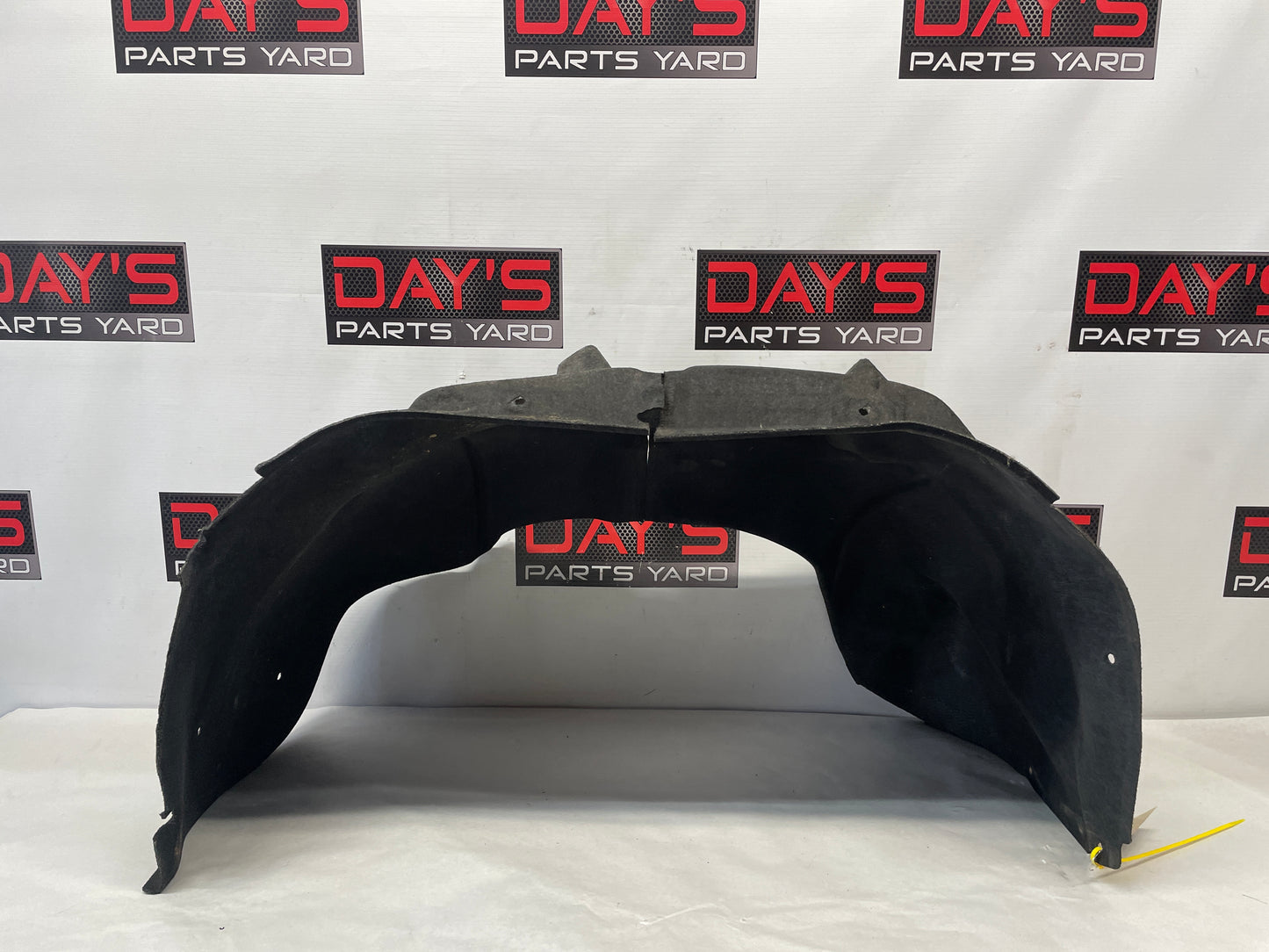 2022 GMC Sierra C2500 LH Driver Front Fender Wheel Liner OEM - Day's Parts Yard