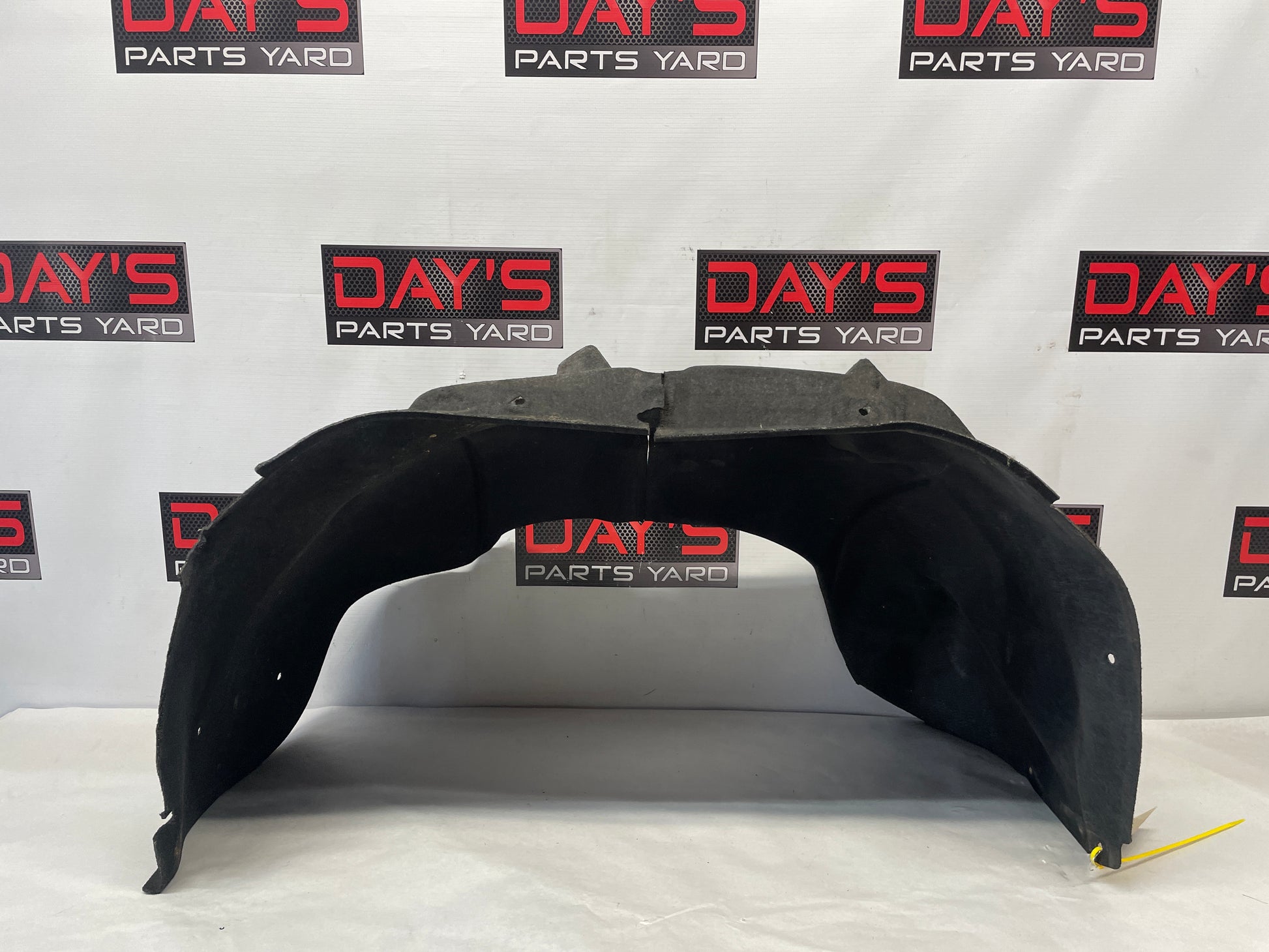 2022 GMC Sierra C2500 LH Driver Front Fender Wheel Liner OEM - Day's Parts Yard