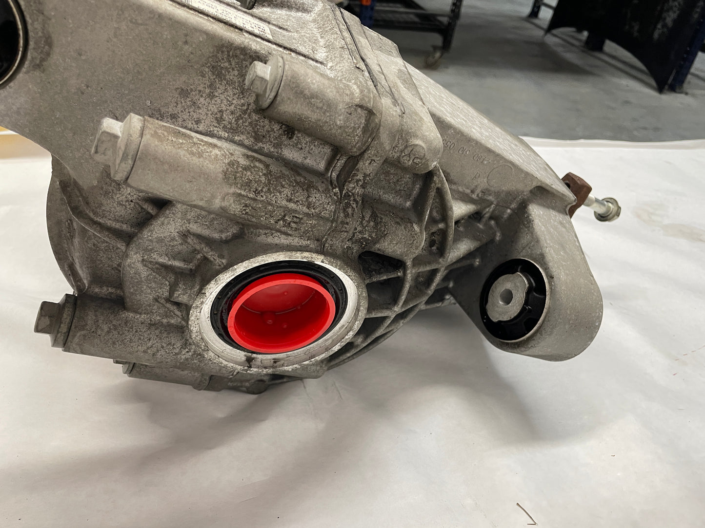 2015 Chevy SS Sedan Rear End Axle Carrier Rearend Diff Differential 3.27 LSD OEM - Day's Parts Yard