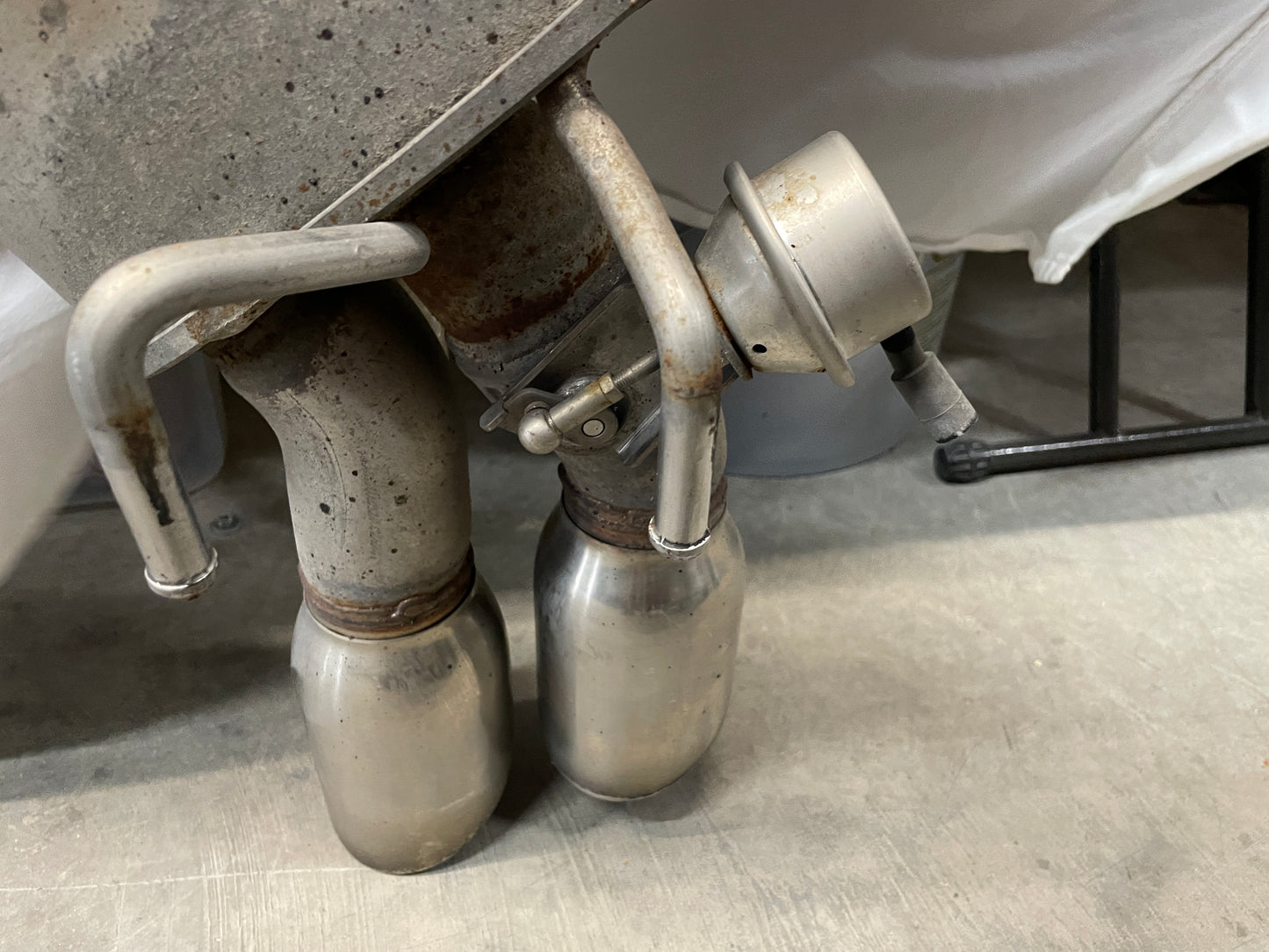 2014 Chevy Camaro SS Factory OEM NPP Bi Mode Exhaust Muffler Pipe Assembly