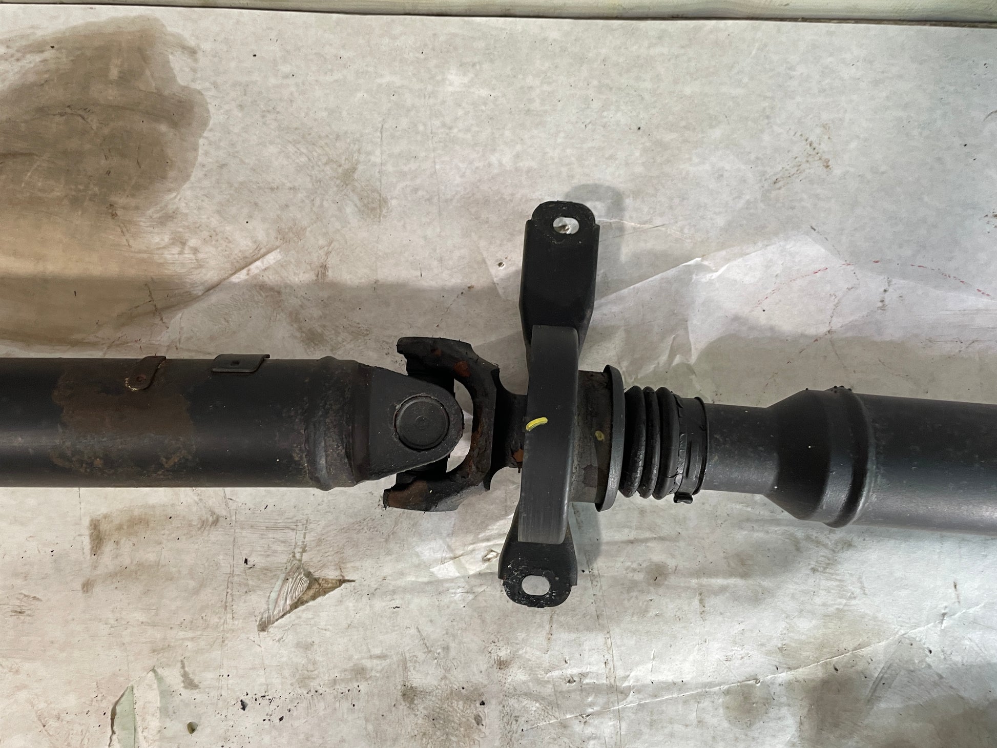 2016 Chevy SS Sedan Driveshaft Drive Shaft OEM - Day's Parts Yard