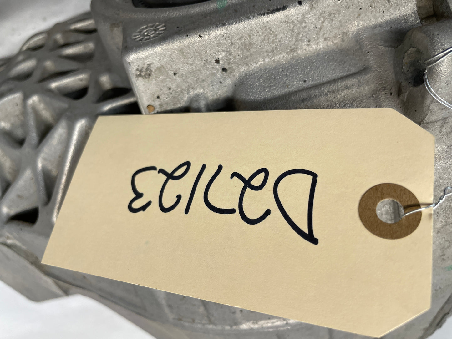 2014 Chevy Camaro SS Rear End Axle Differential Carrier 3.45 LSD OEM