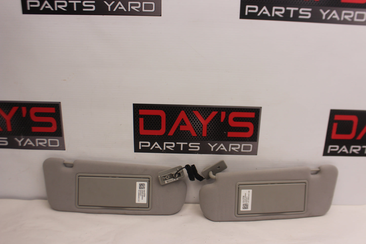 2015 Chevy SS Sedan  RH & LH Sun Visor Sunvisor Set OEM - Day's Parts Yard