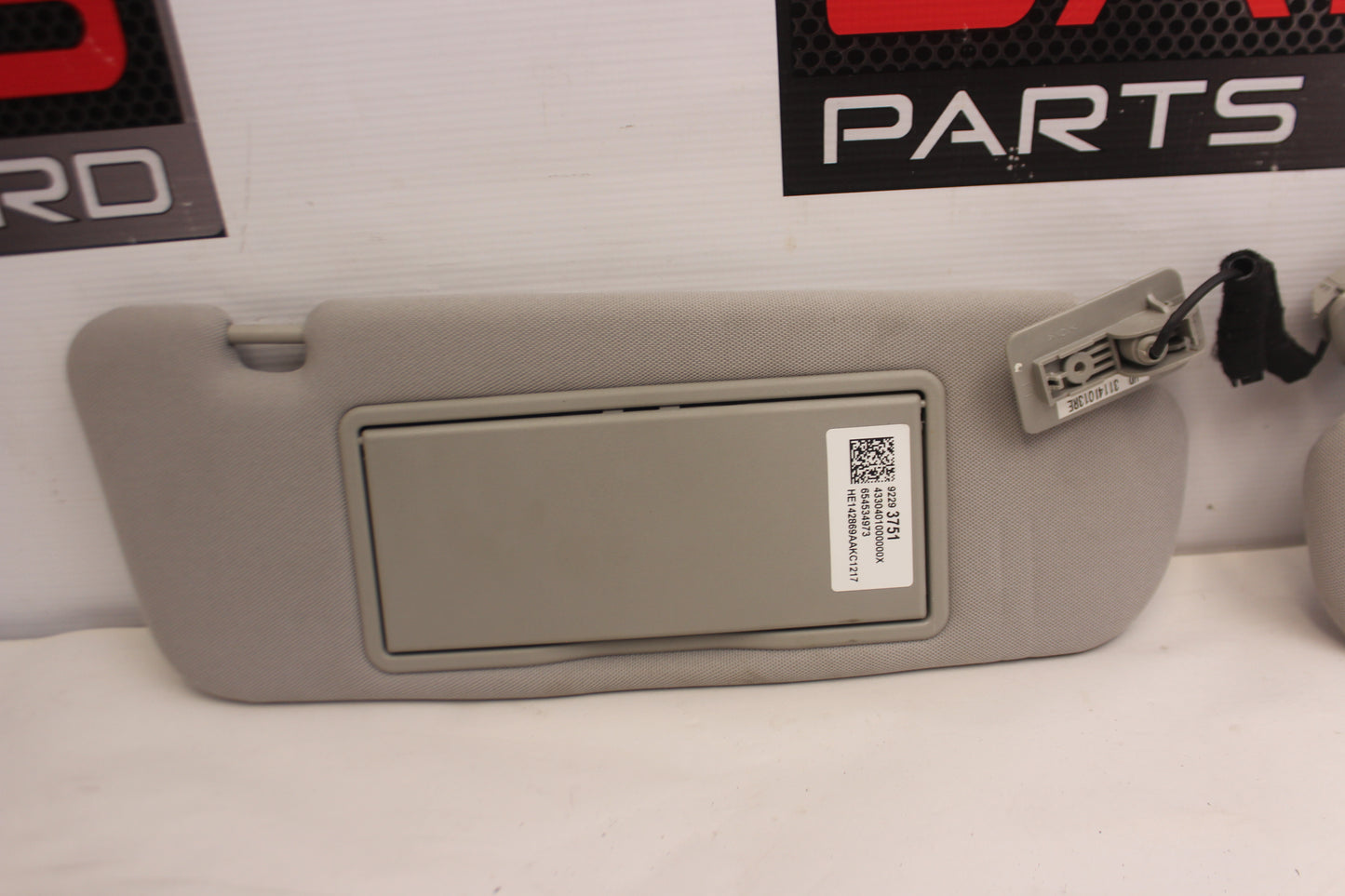 2015 Chevy SS Sedan  RH & LH Sun Visor Sunvisor Set OEM - Day's Parts Yard