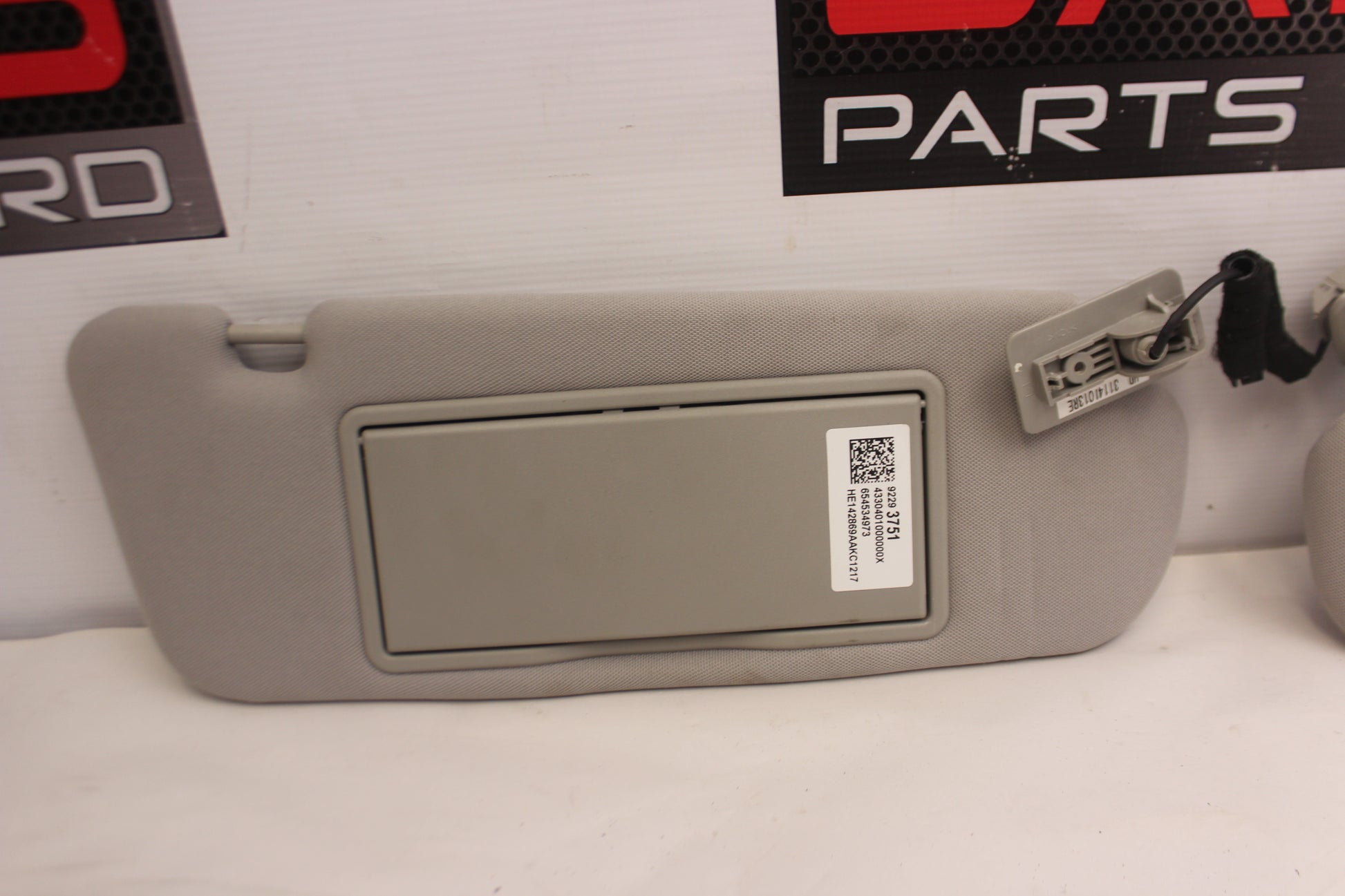 2015 Chevy SS Sedan  RH & LH Sun Visor Sunvisor Set OEM - Day's Parts Yard